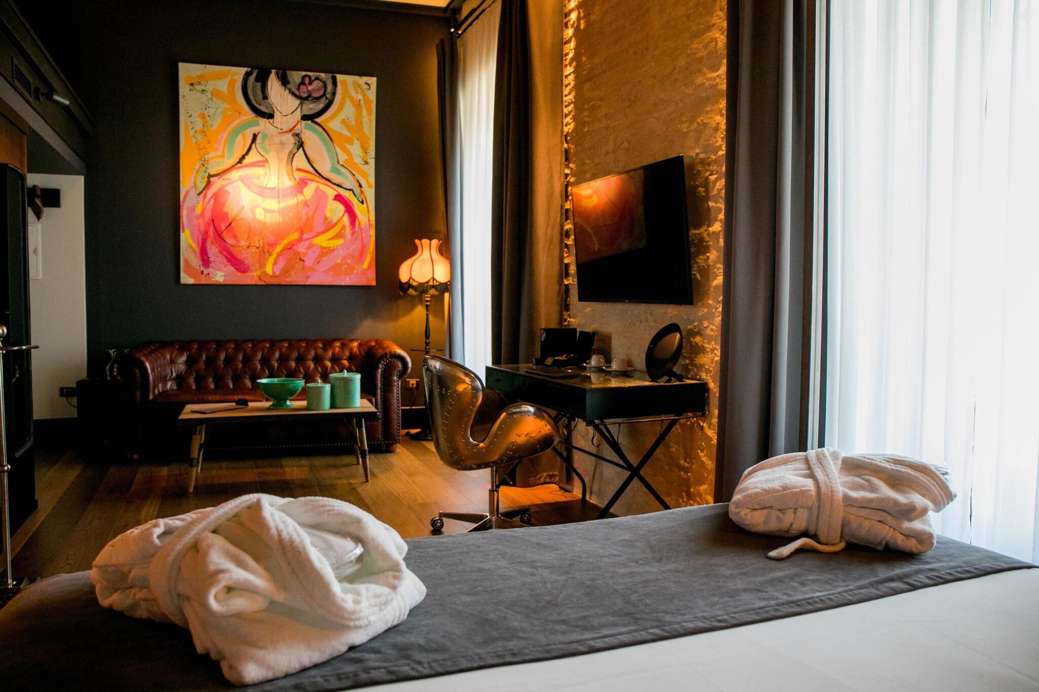 Double or Twin Queen Size Bed