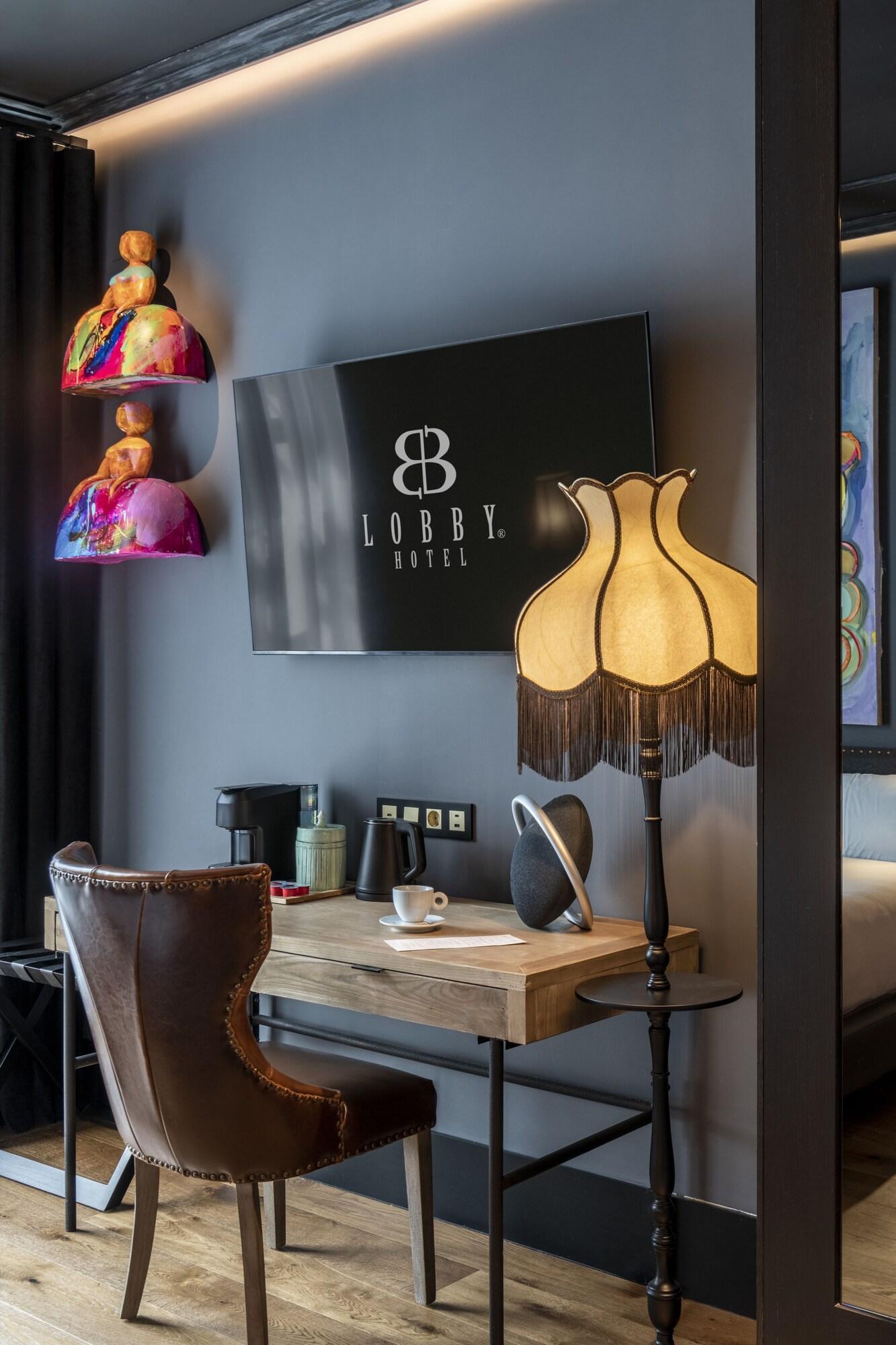 Double Deluxe Queen Bed