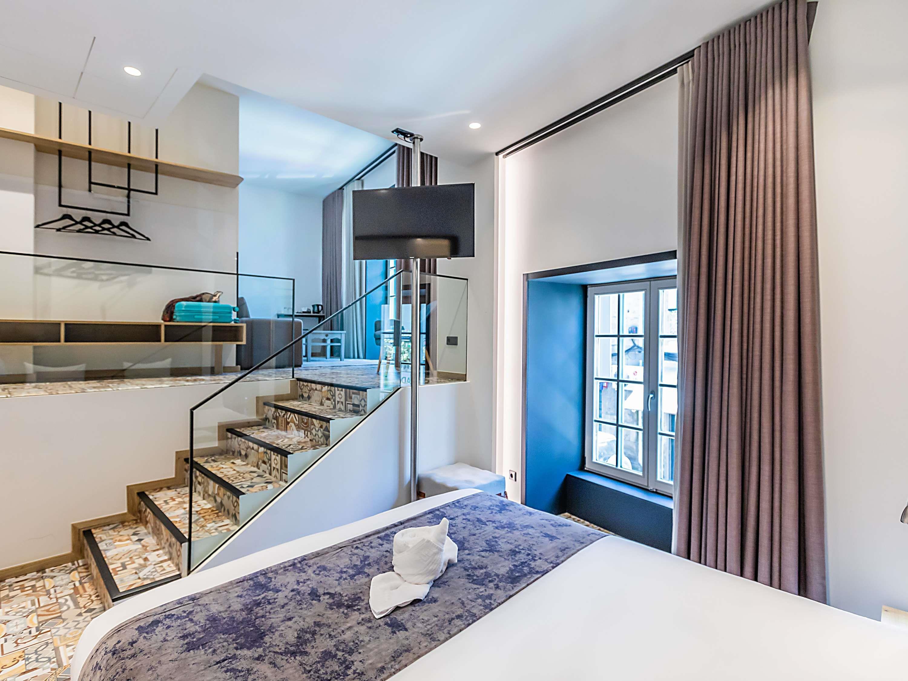 Double Superior King Bed