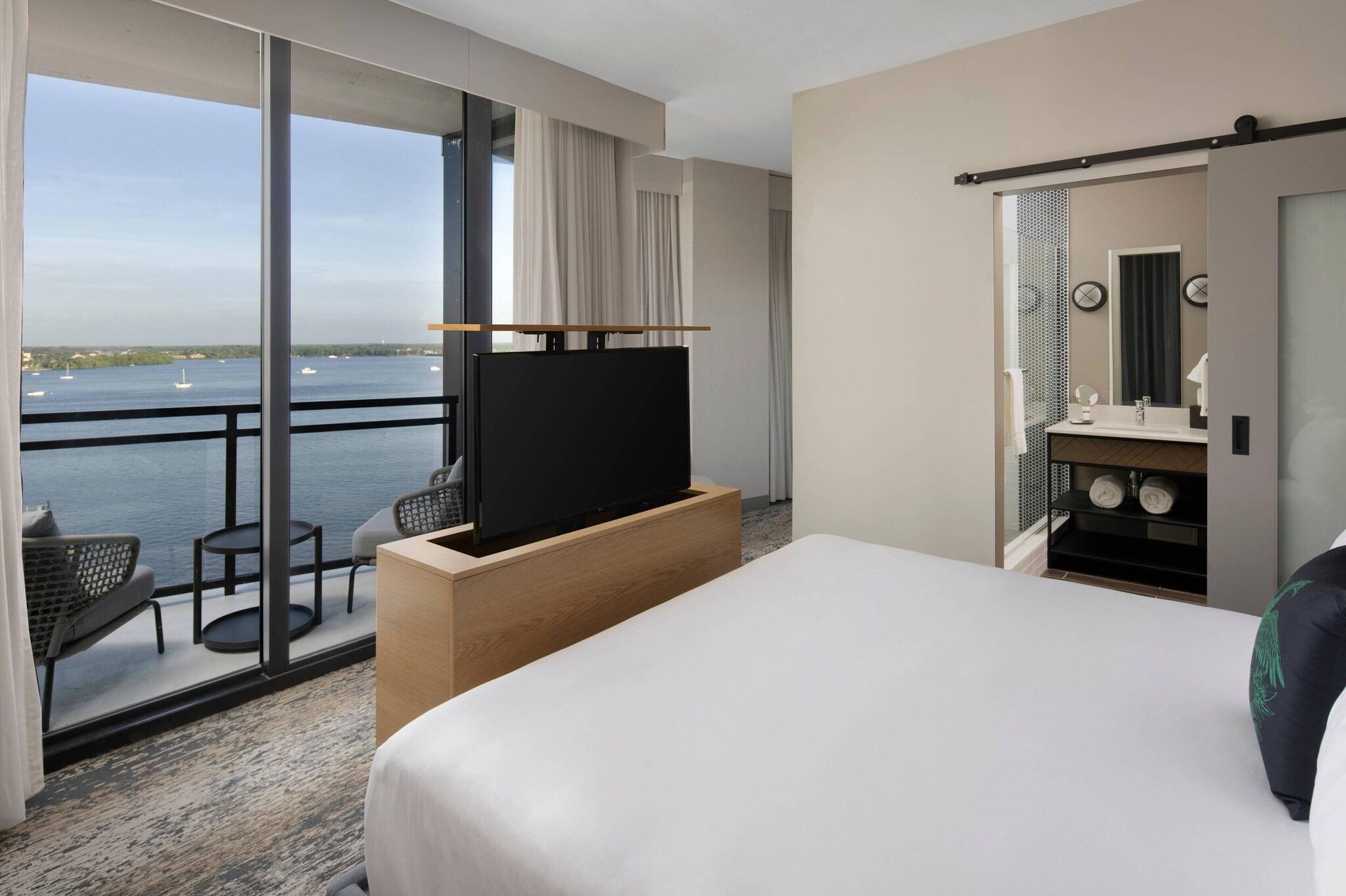 Junior Suite City View One Bedroom