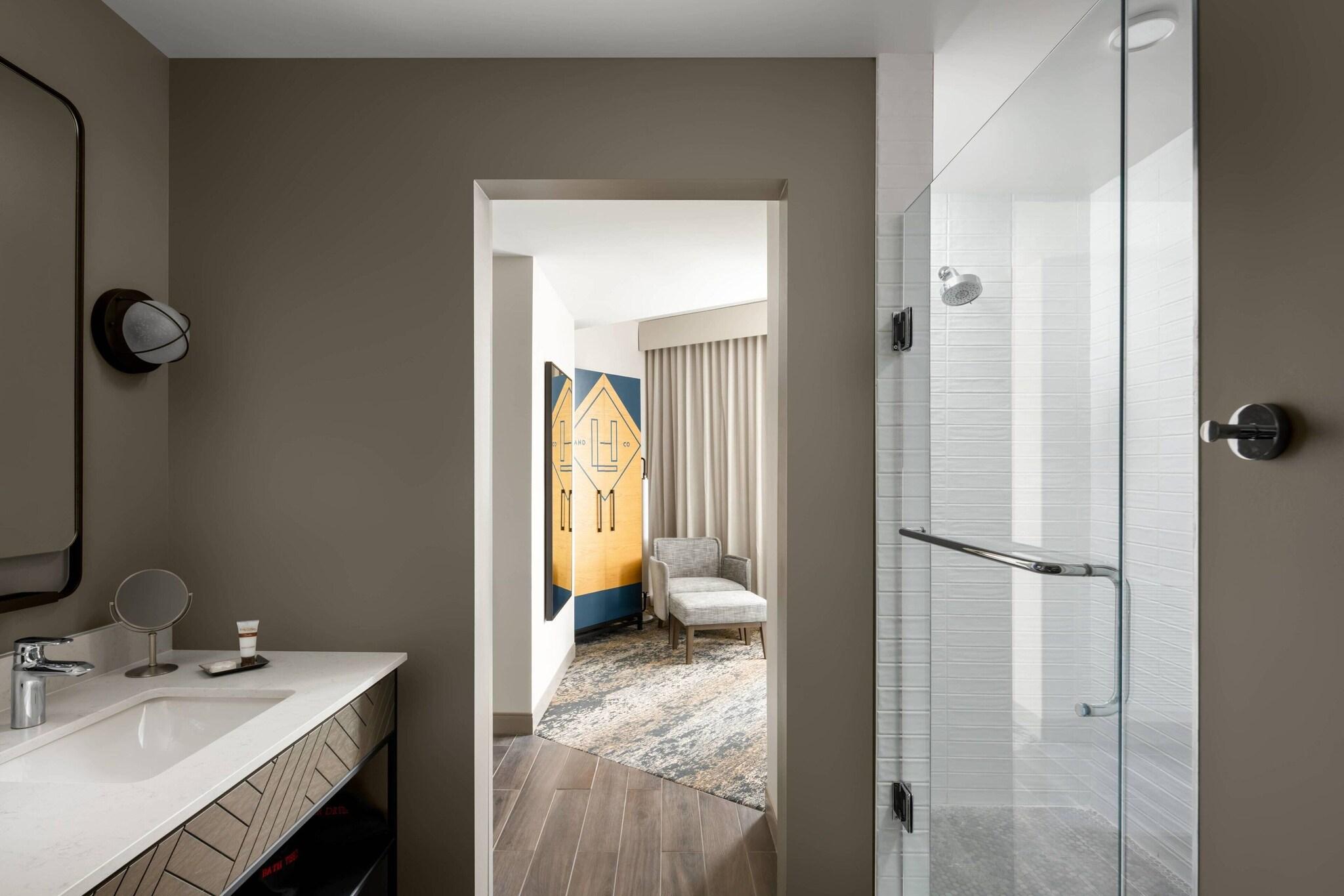 Double City View King Bed