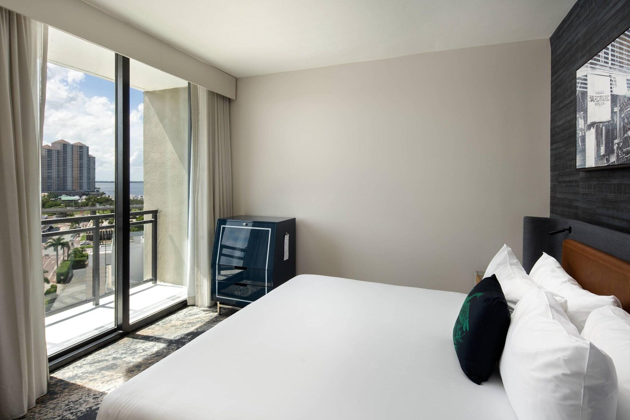 Suite King Bed One Bedroom 