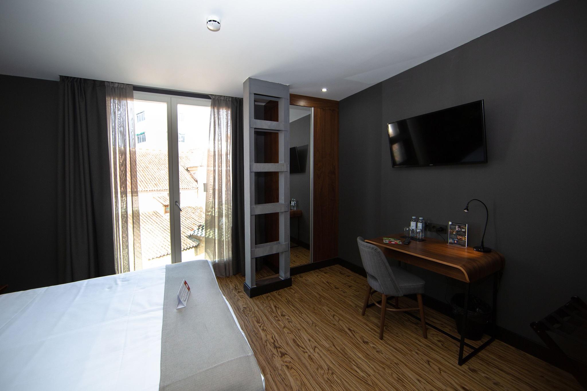 Double Queen Size Bed