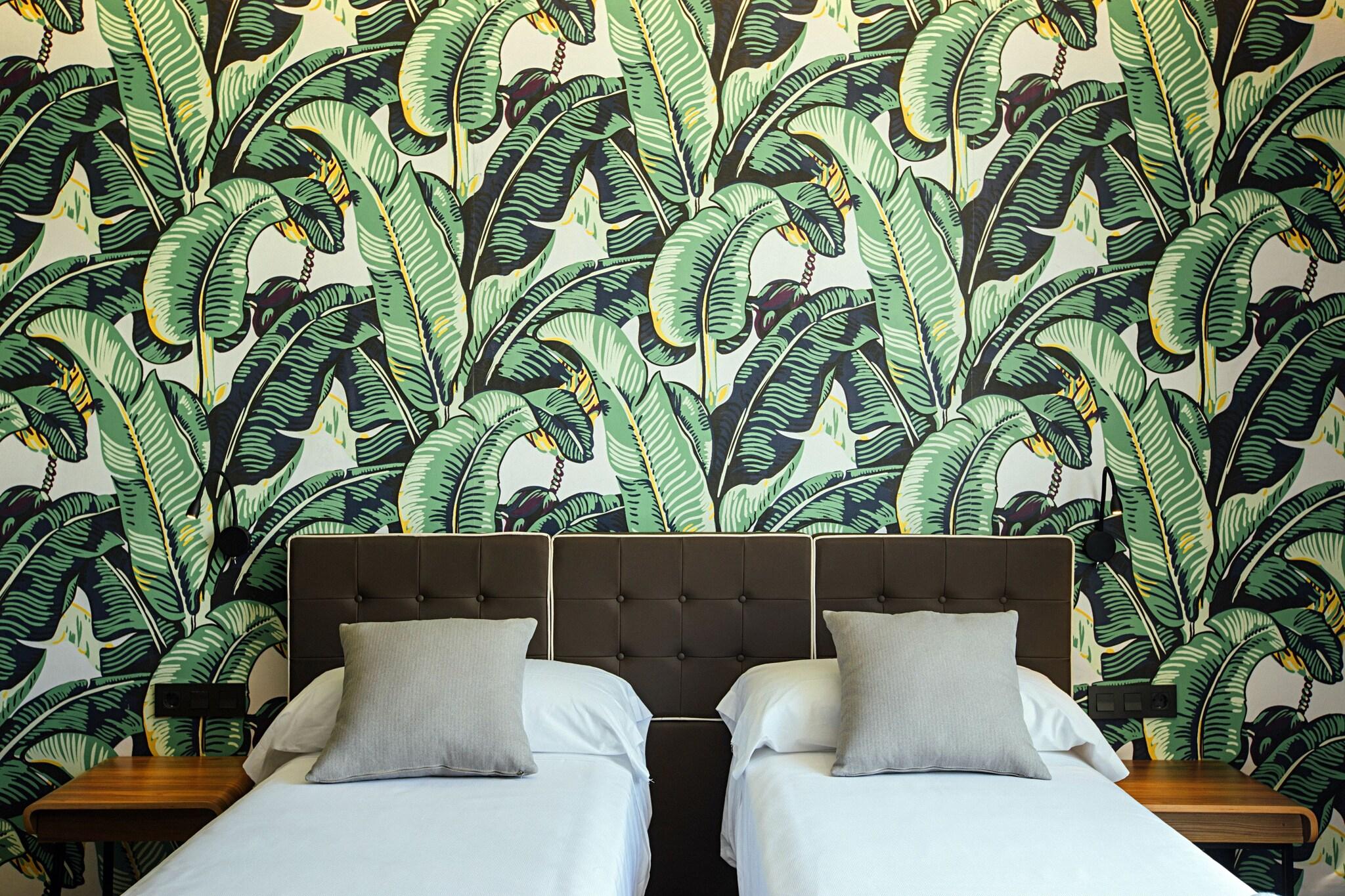 Double Queen Size Bed