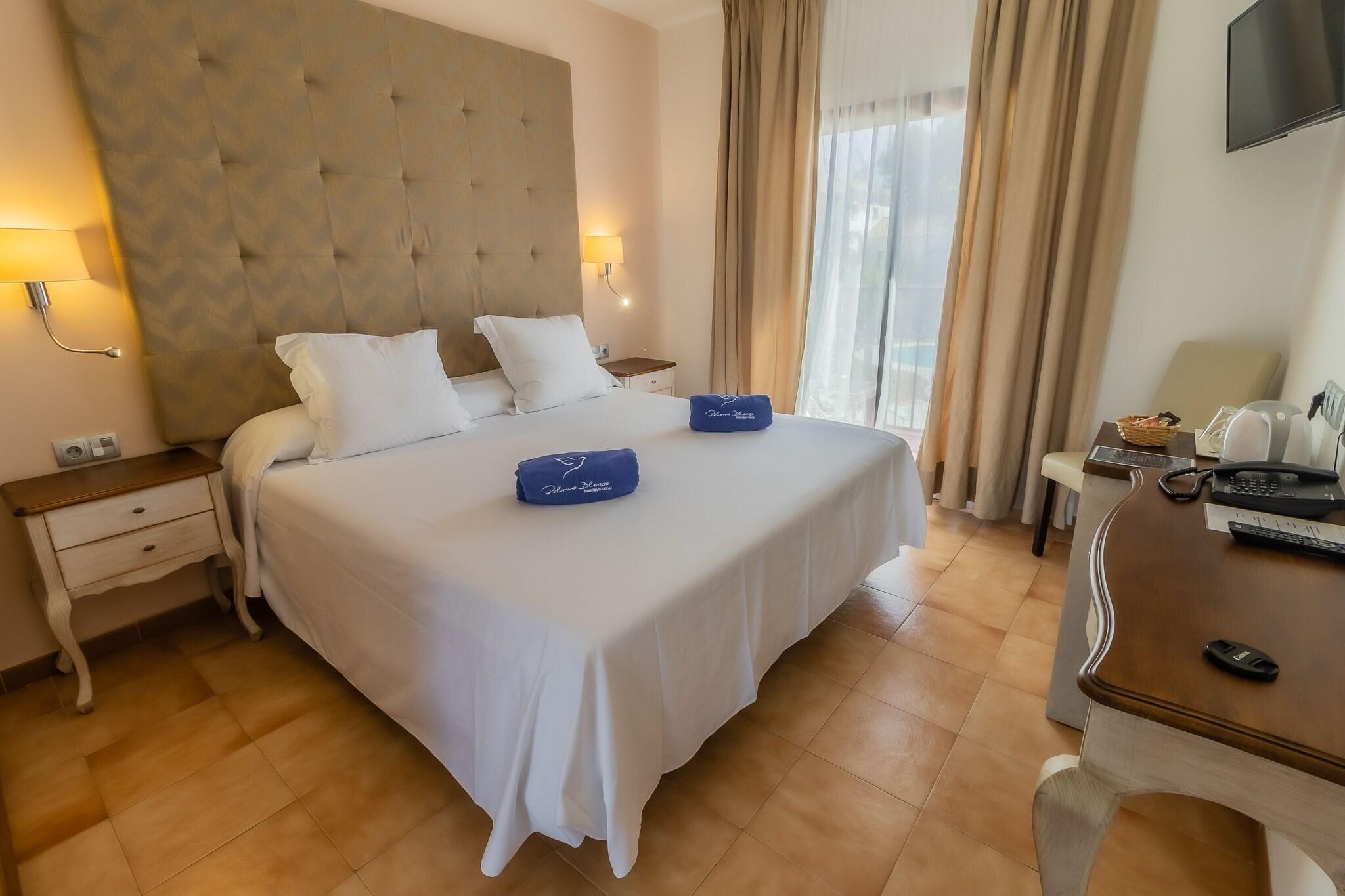 Double or Twin Pool View