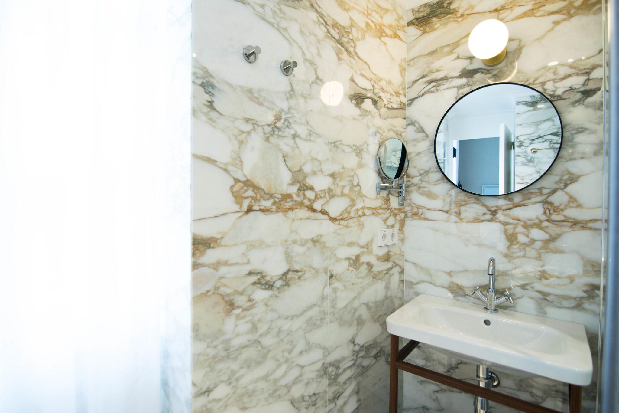 Double Inner-king Size Bed