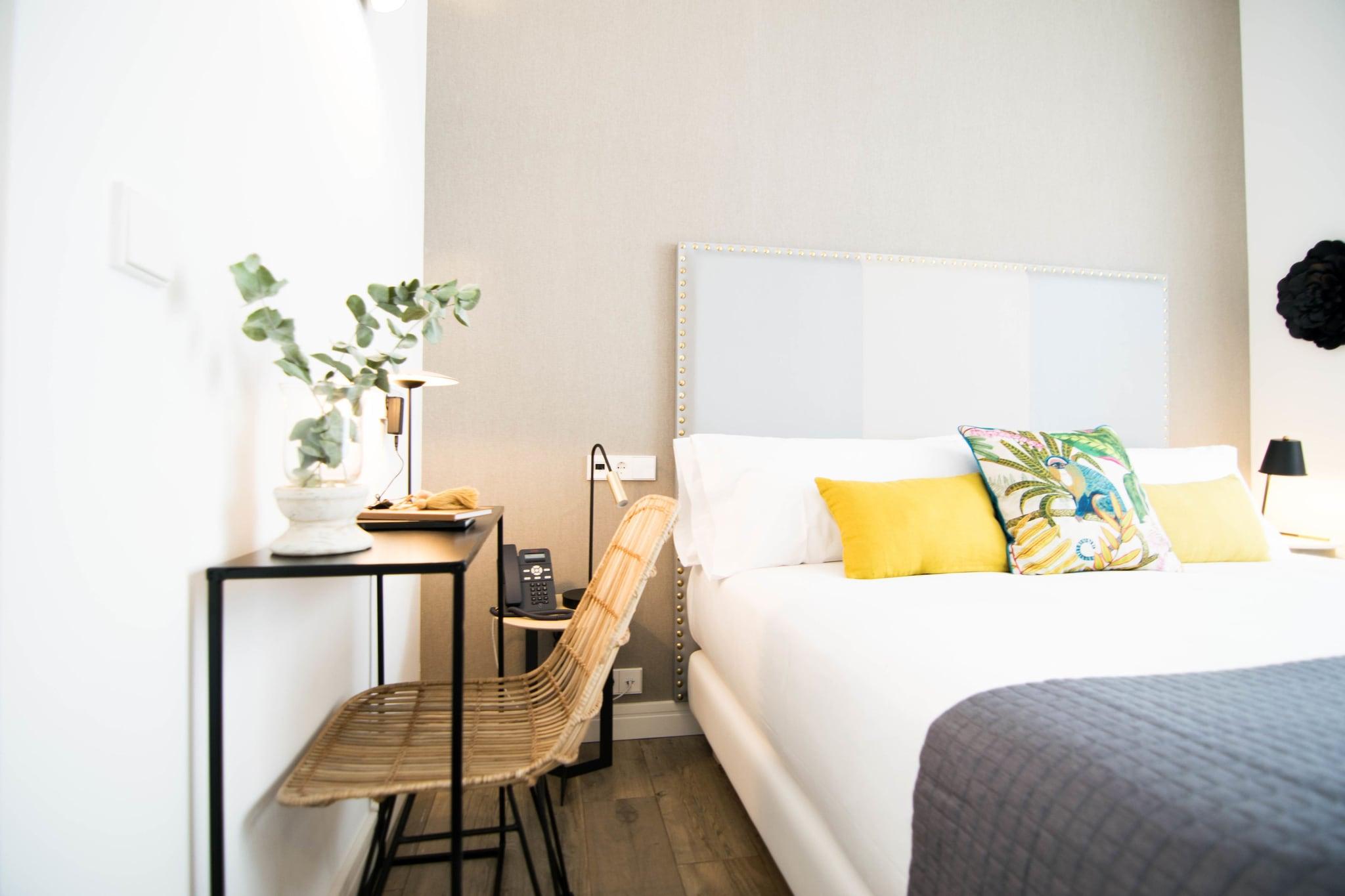 Double Inner-king Size Bed