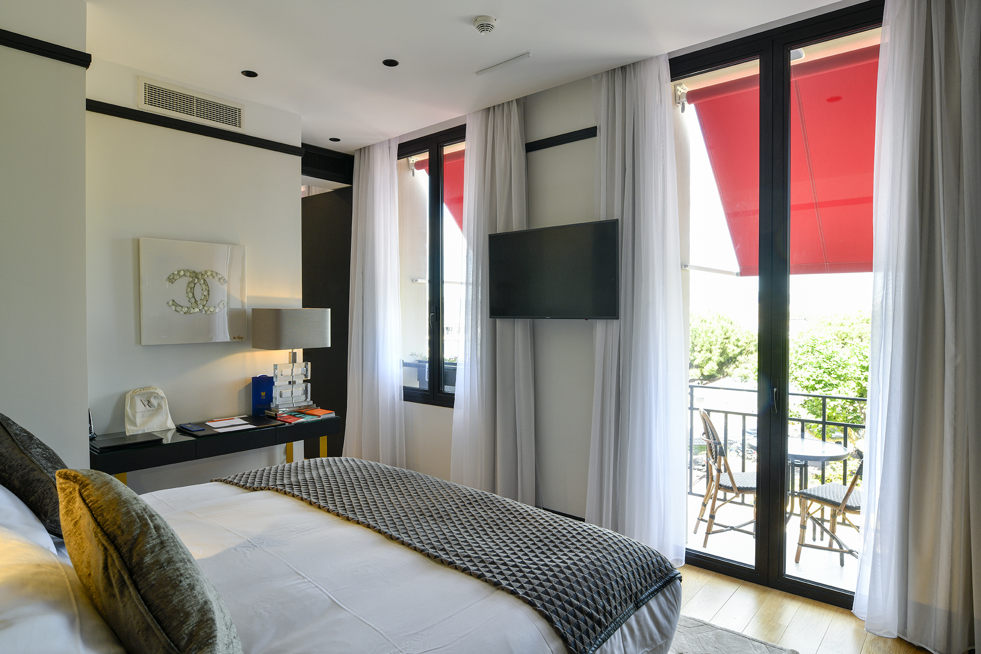 Double or Twin Deluxe Sea View