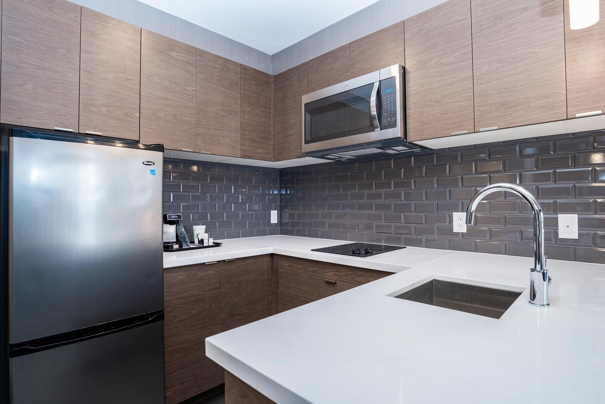 Suite with Kitchenette