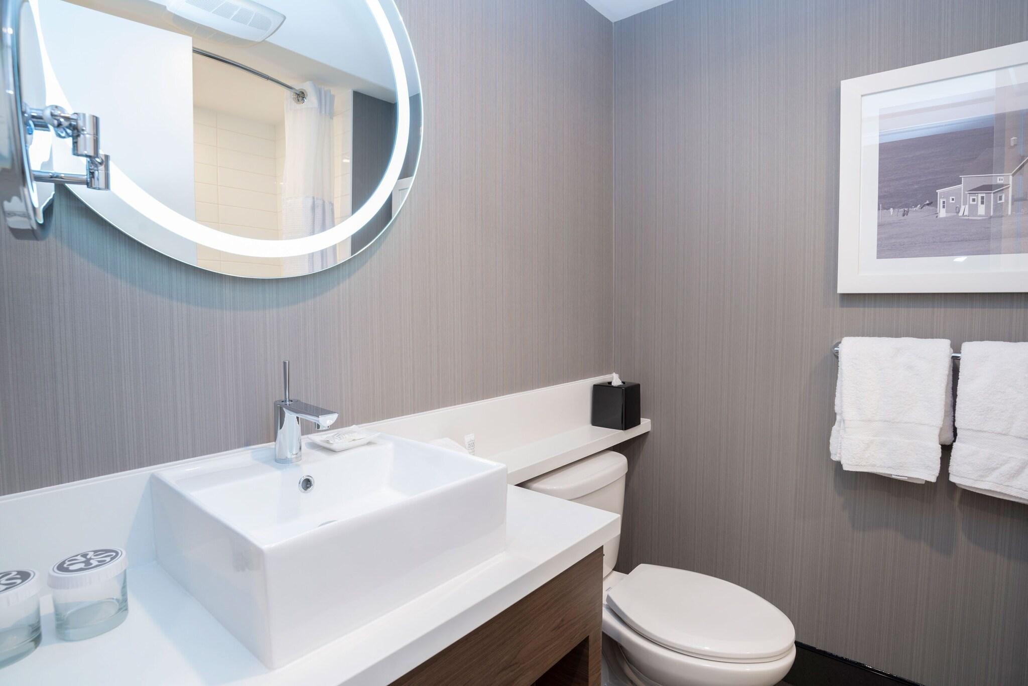 Suite with Kitchenette