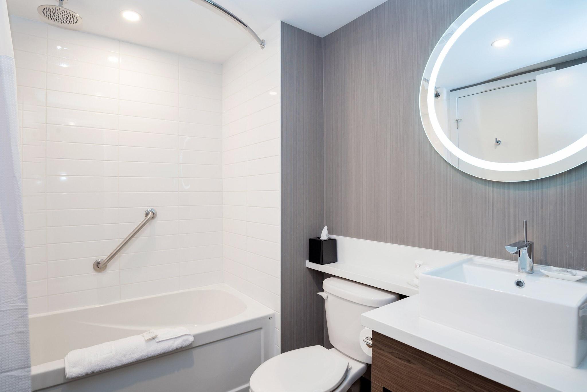 Suite with Kitchenette