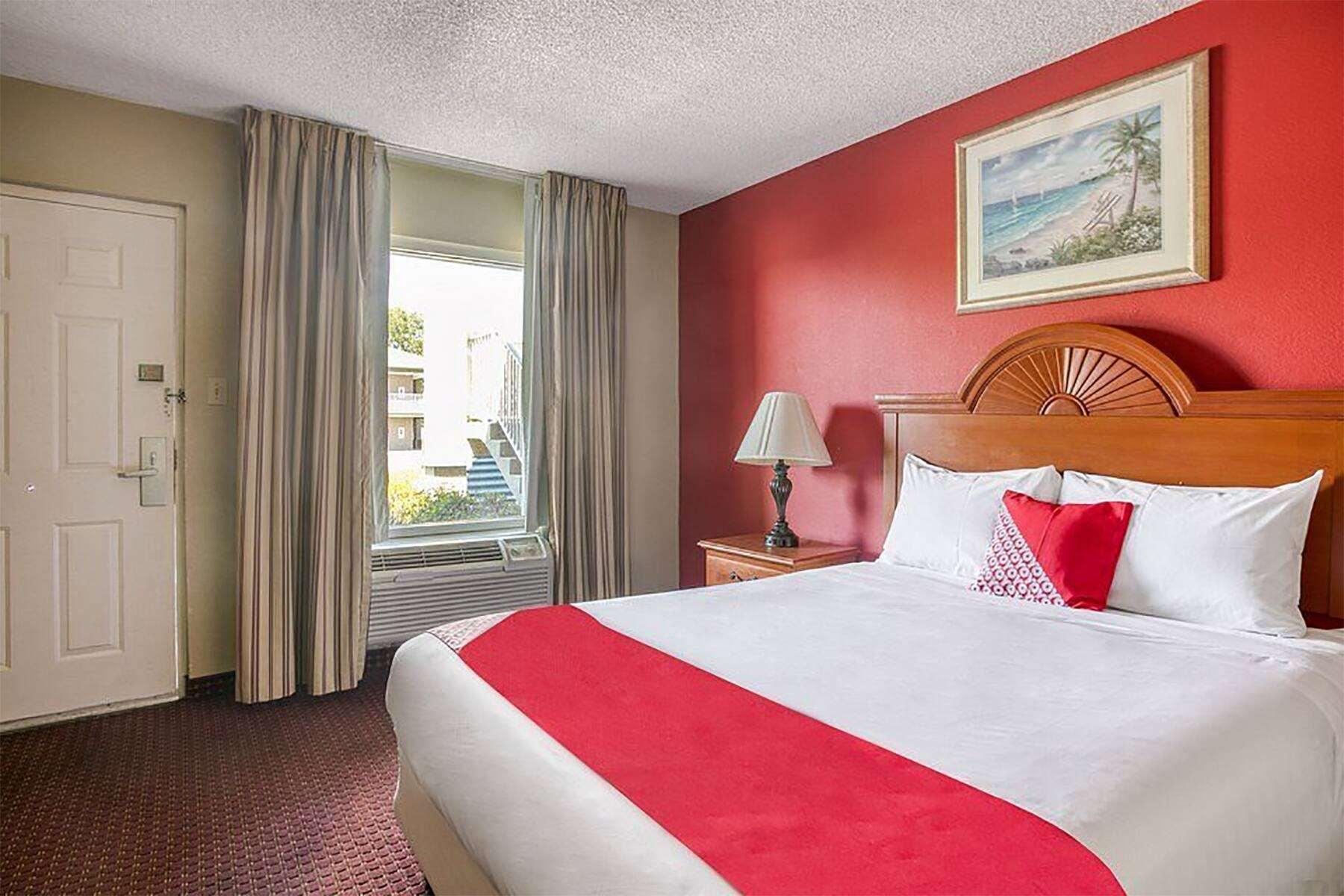 Room Deluxe Queen Bed