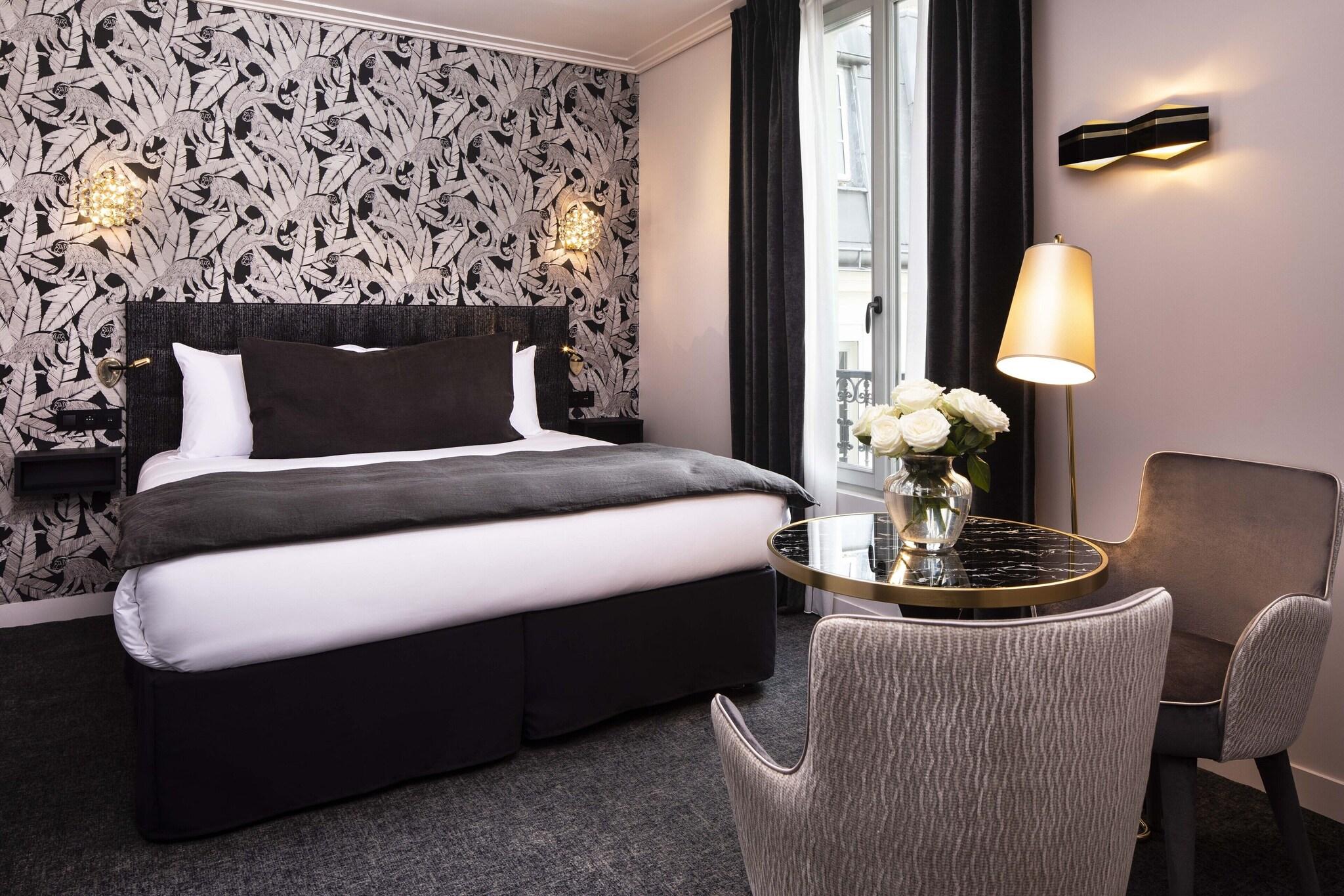 Studio King Size Bed