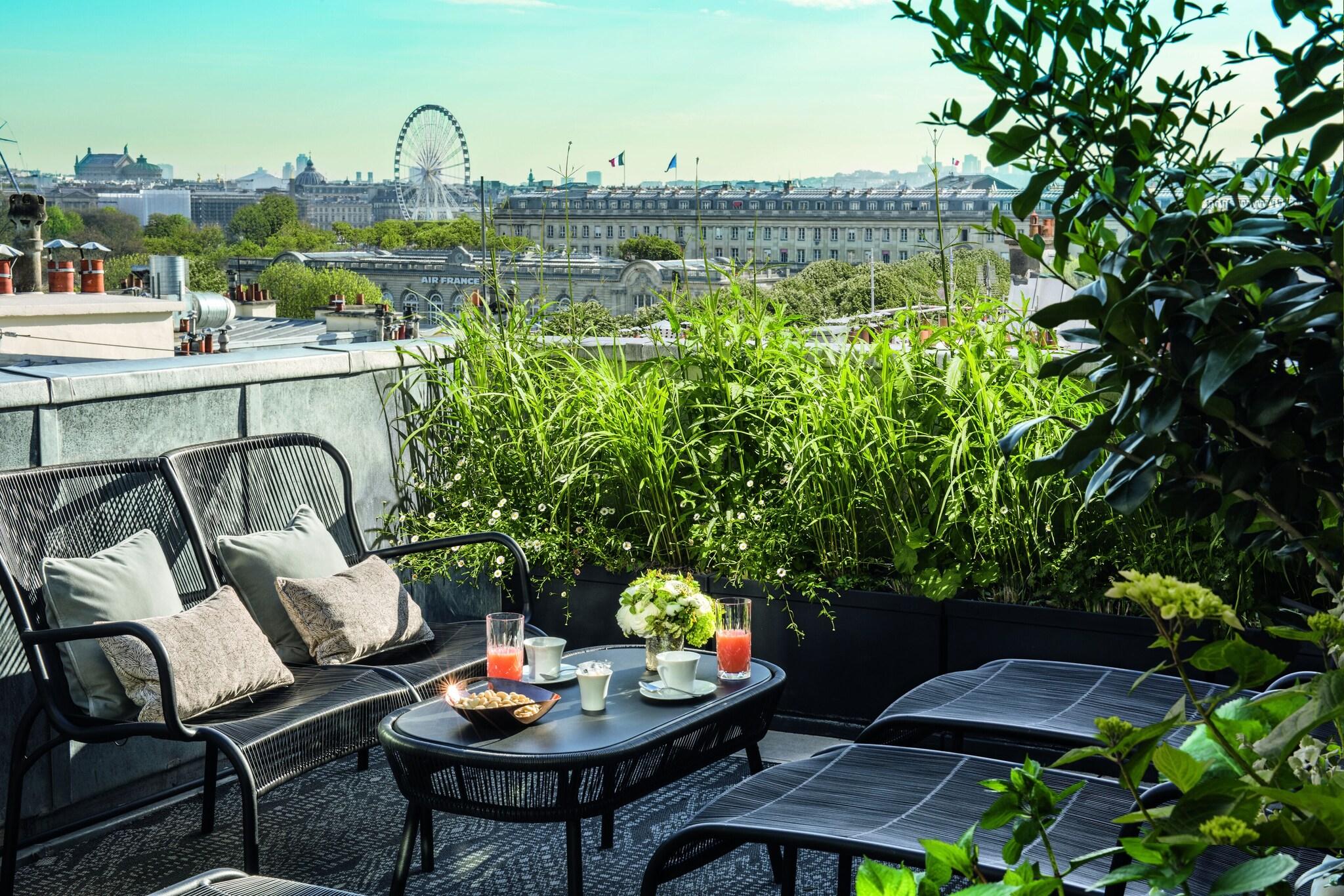 Suite Queen Size Bed