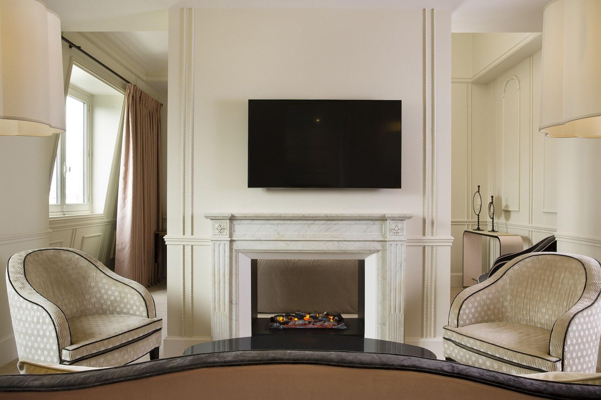 Suite Queen Size Bed