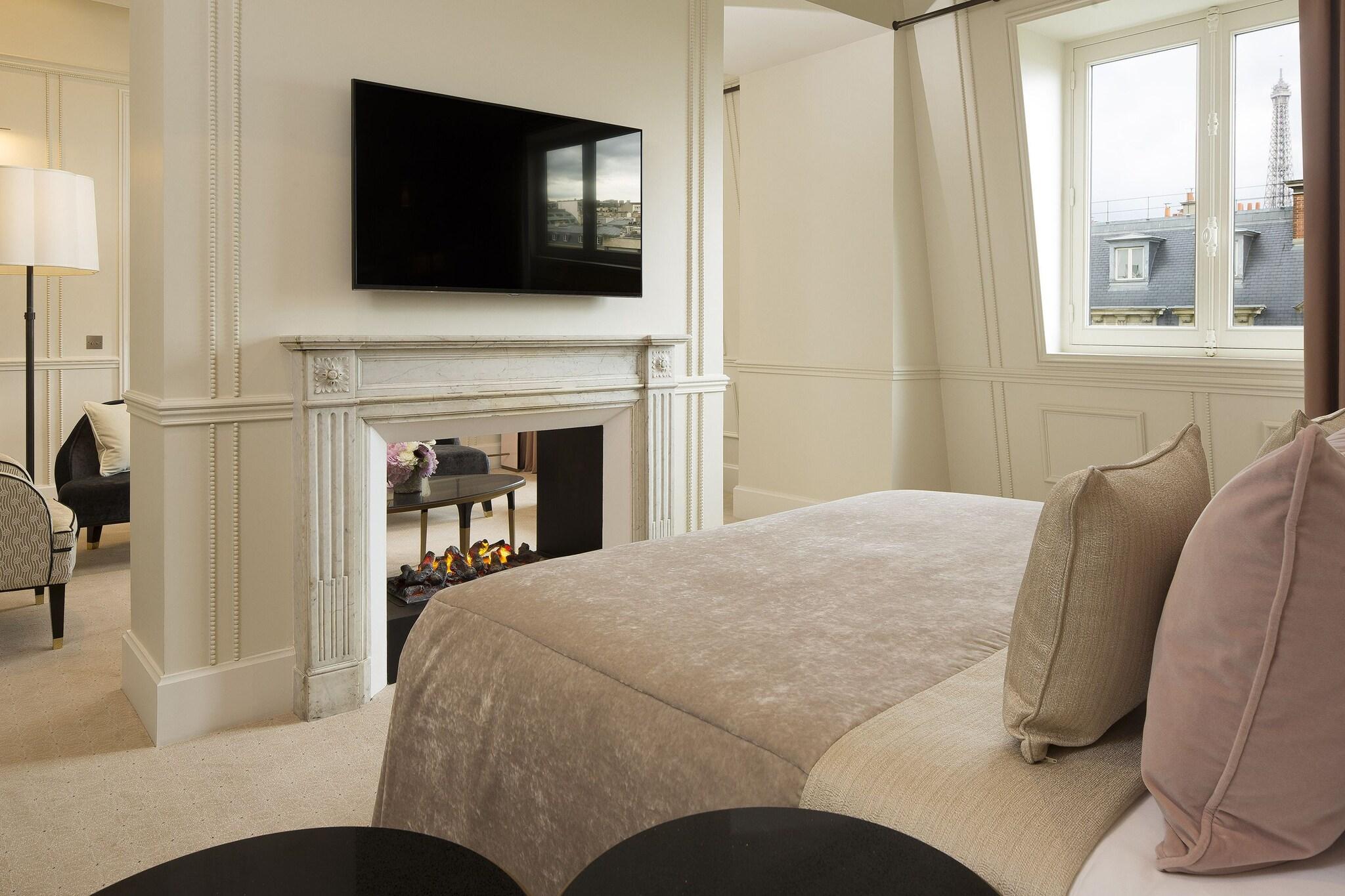 Suite Queen Size Bed