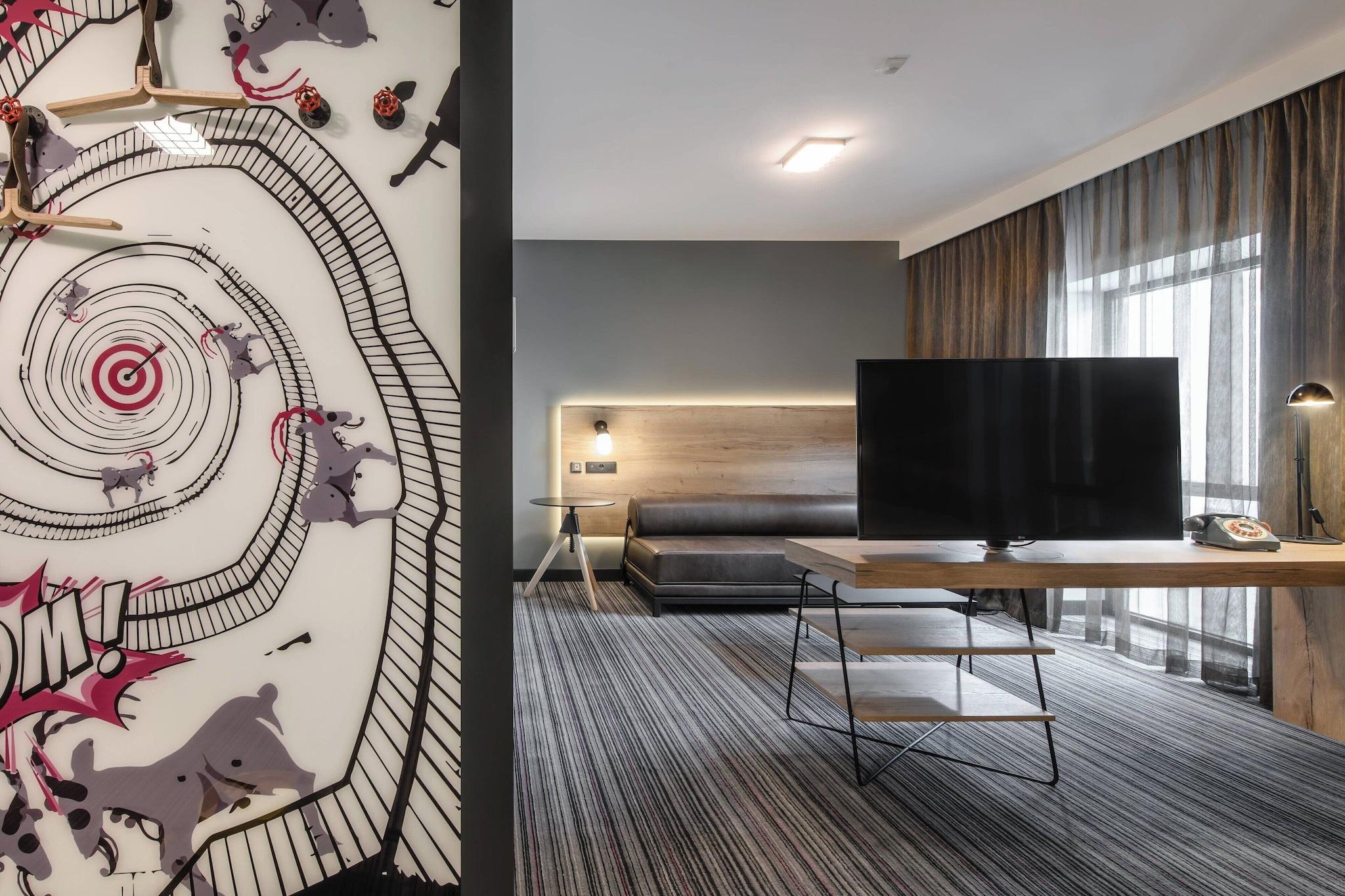 Double Queen Size Bed