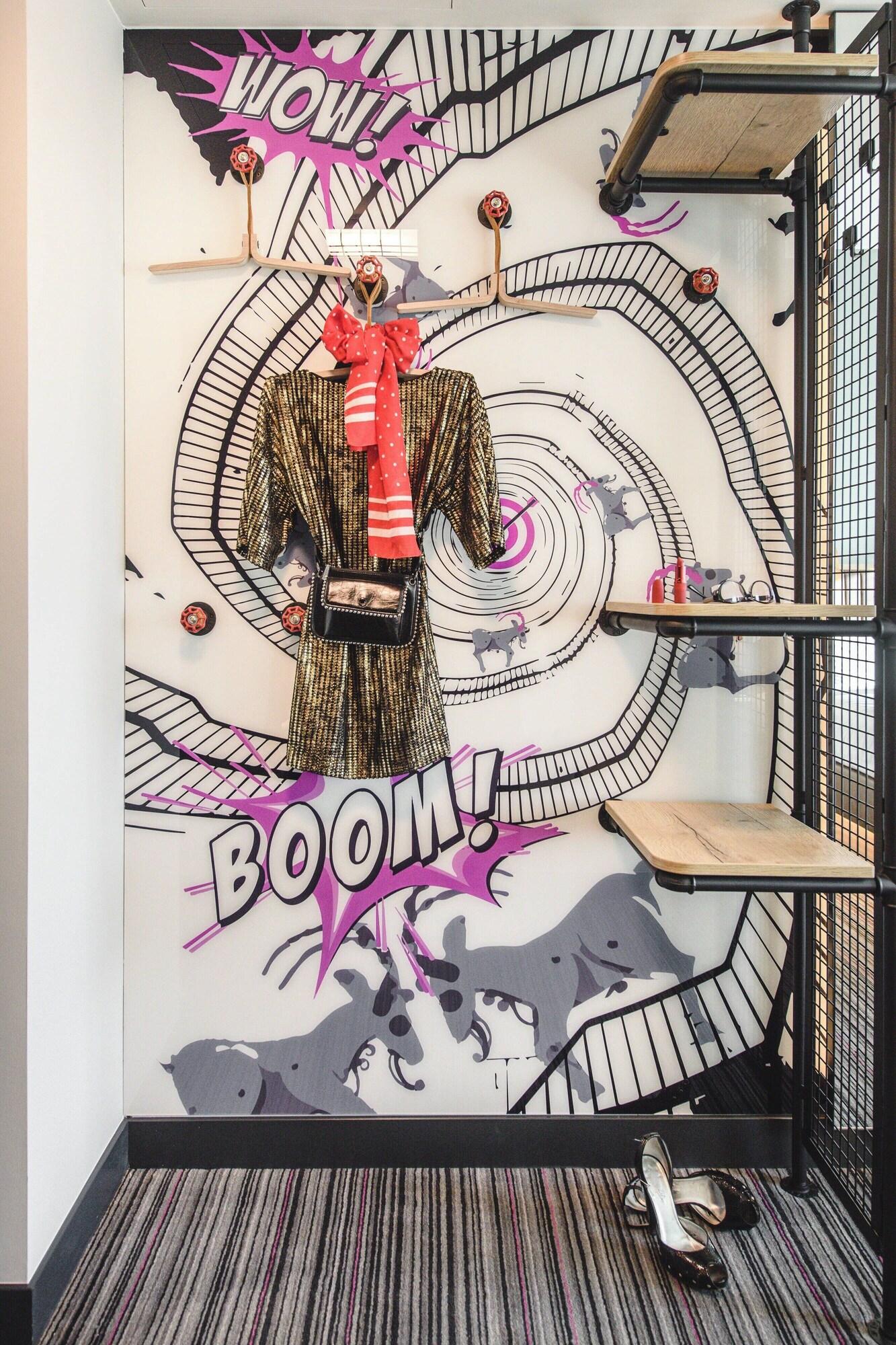 Double Queen Size Bed