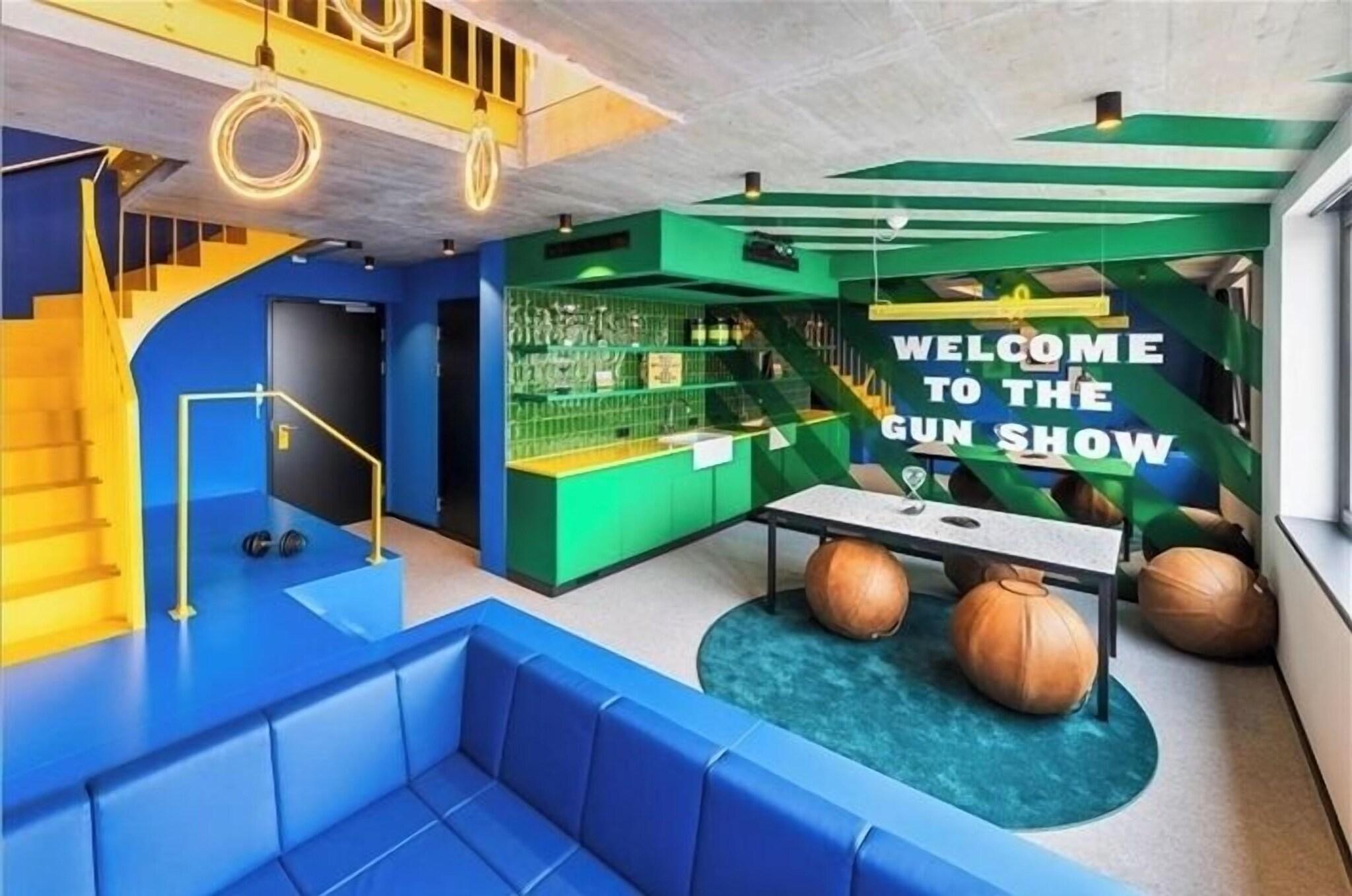 Double King Size Bed