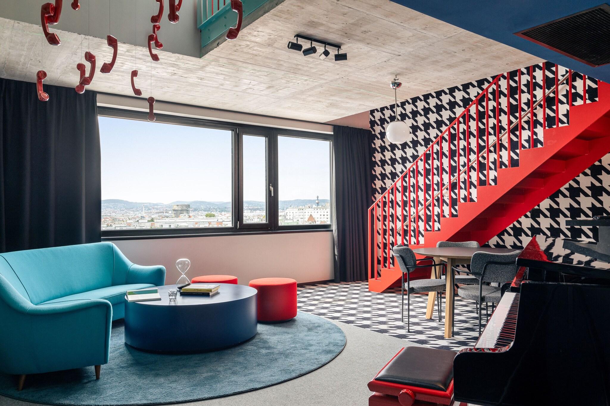 Quadruple Two King Beds