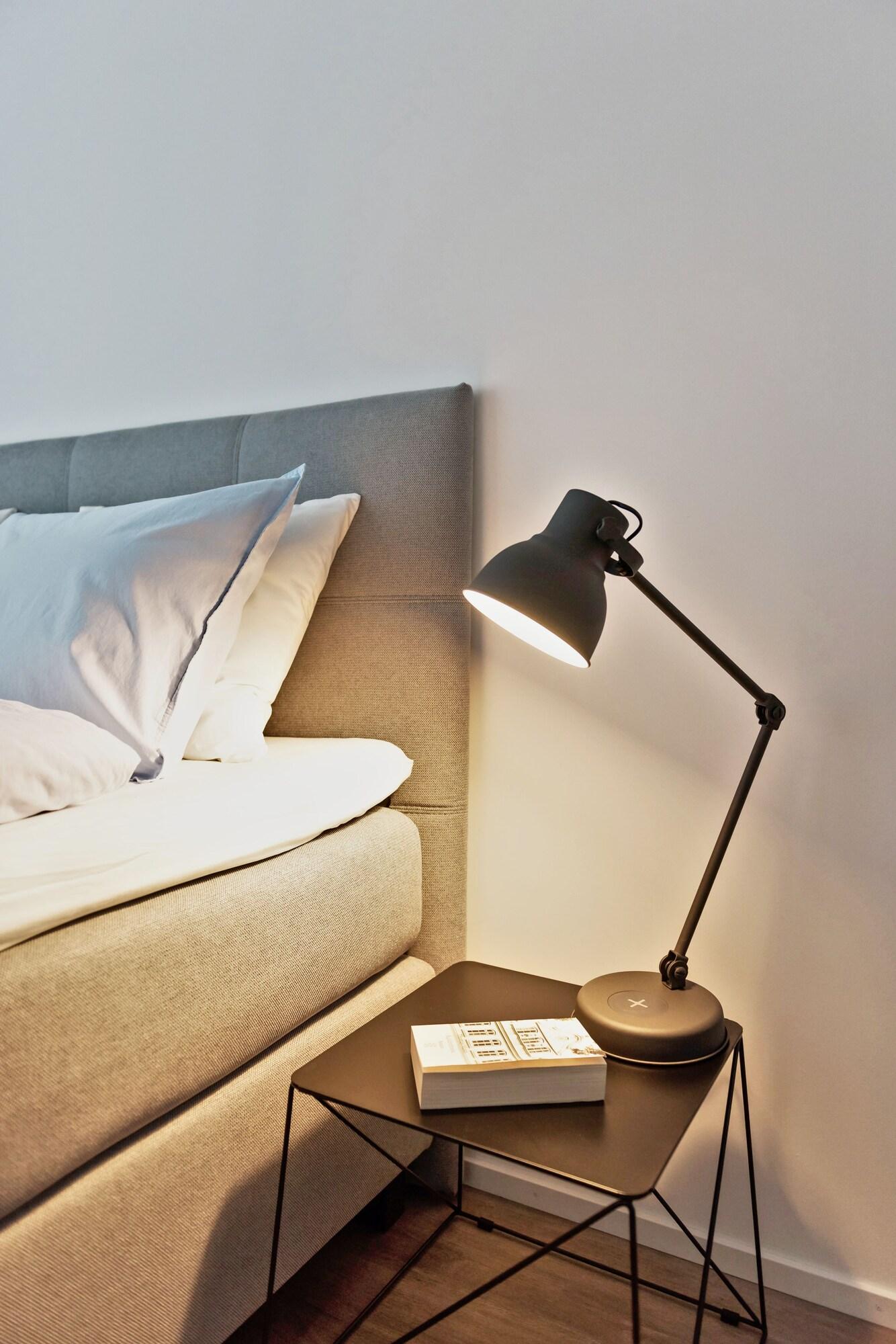 Studio Deluxe Queen Bed