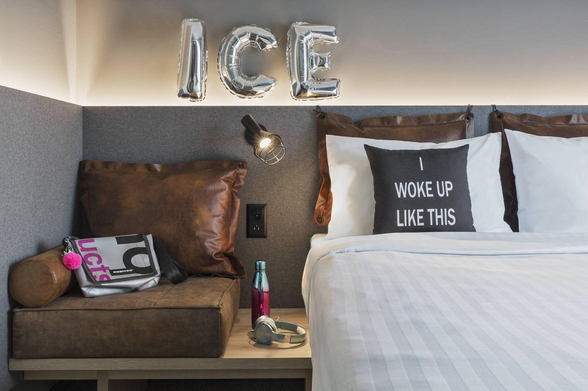 Double Queen Size Bed