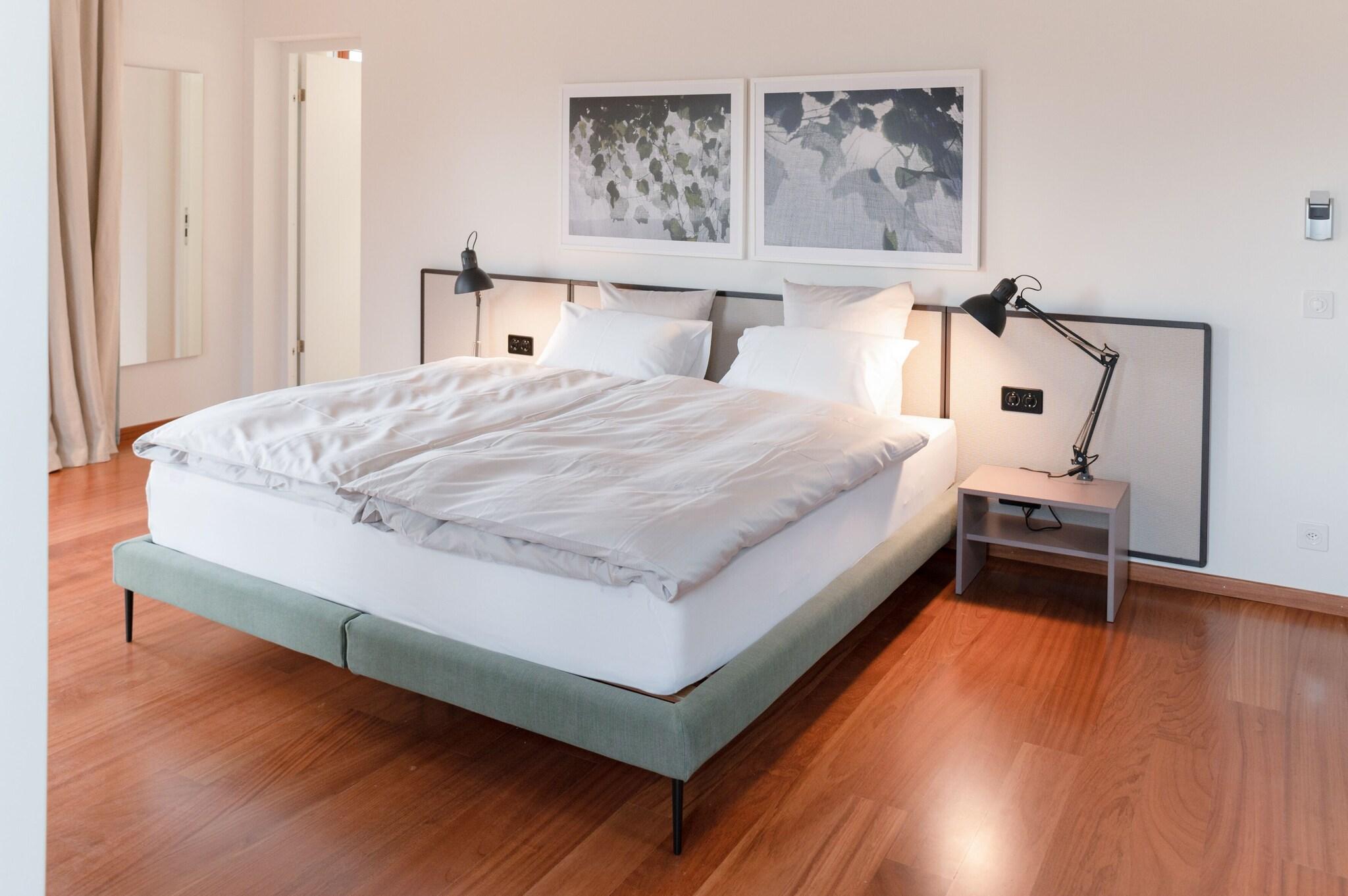 Double Superior King Bed