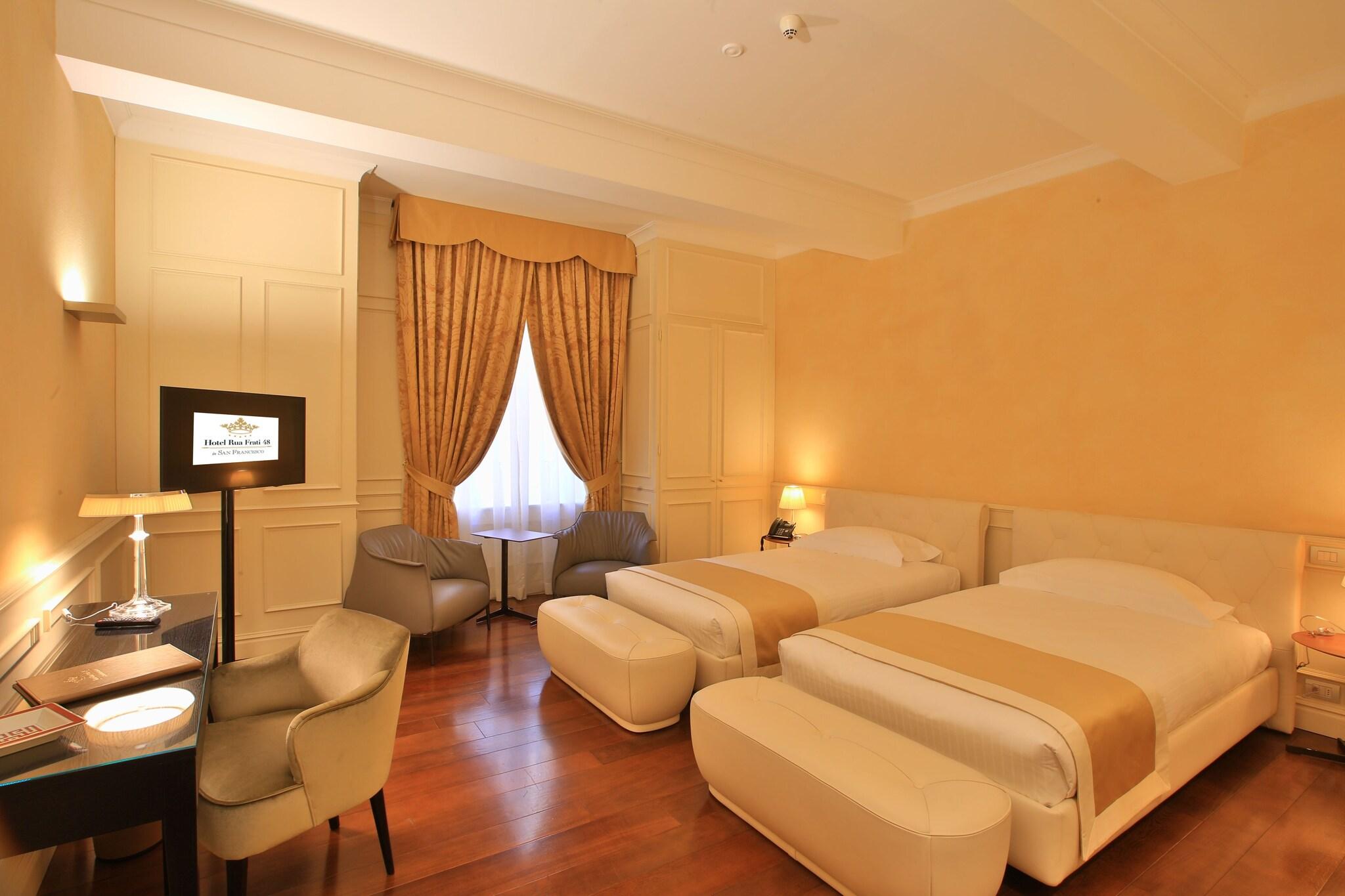 Double Deluxe King Bed