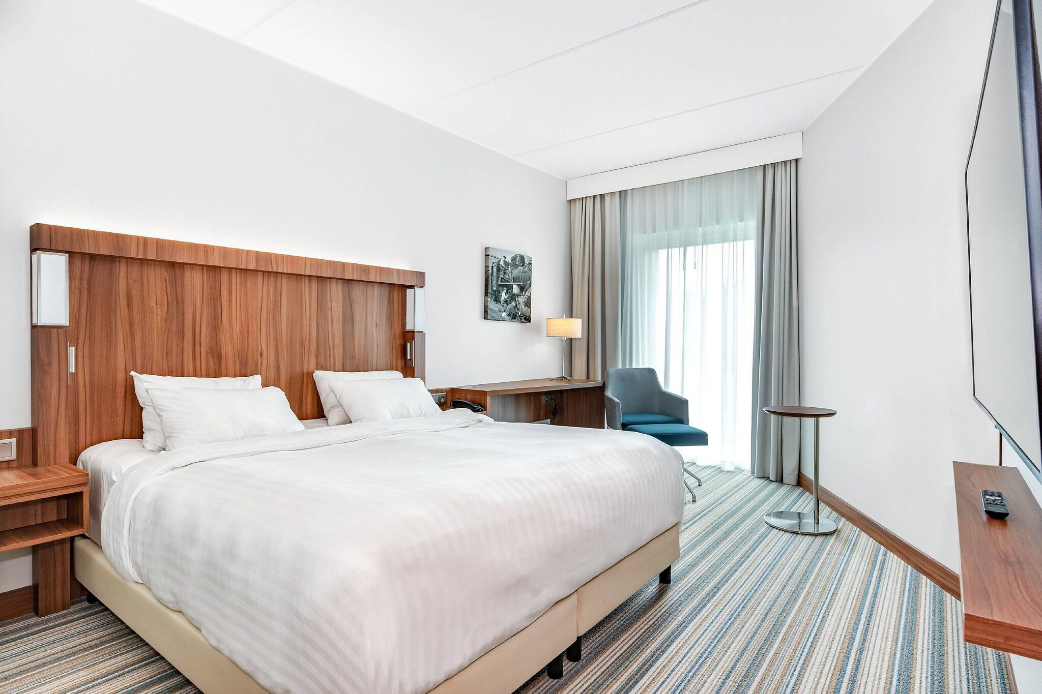 Double King Size Bed