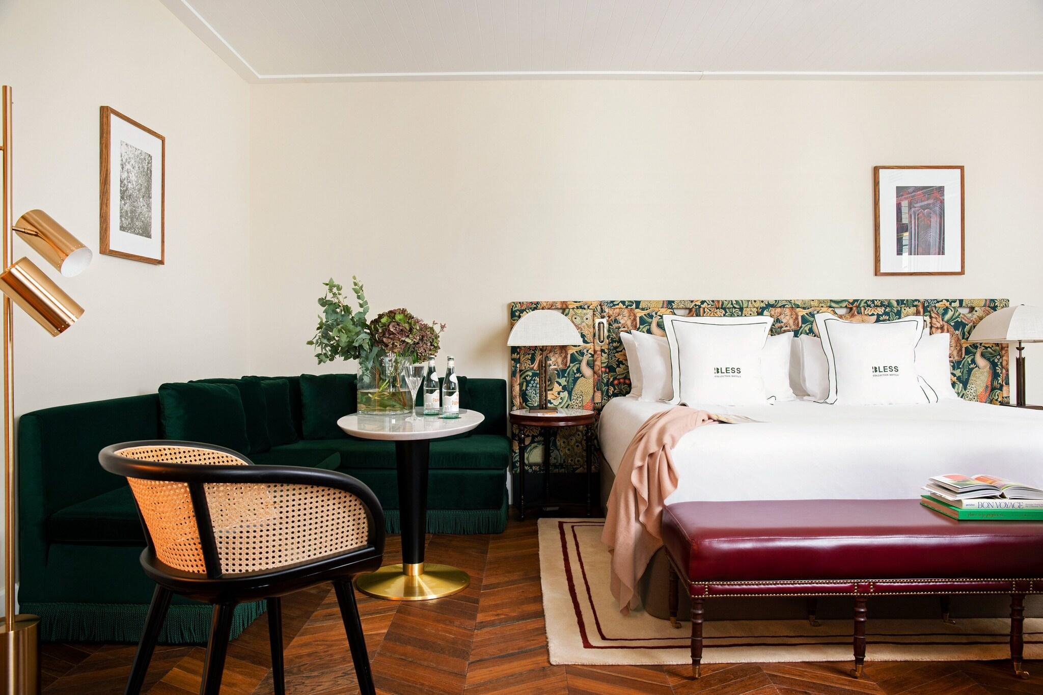 Family Room King Size Bed