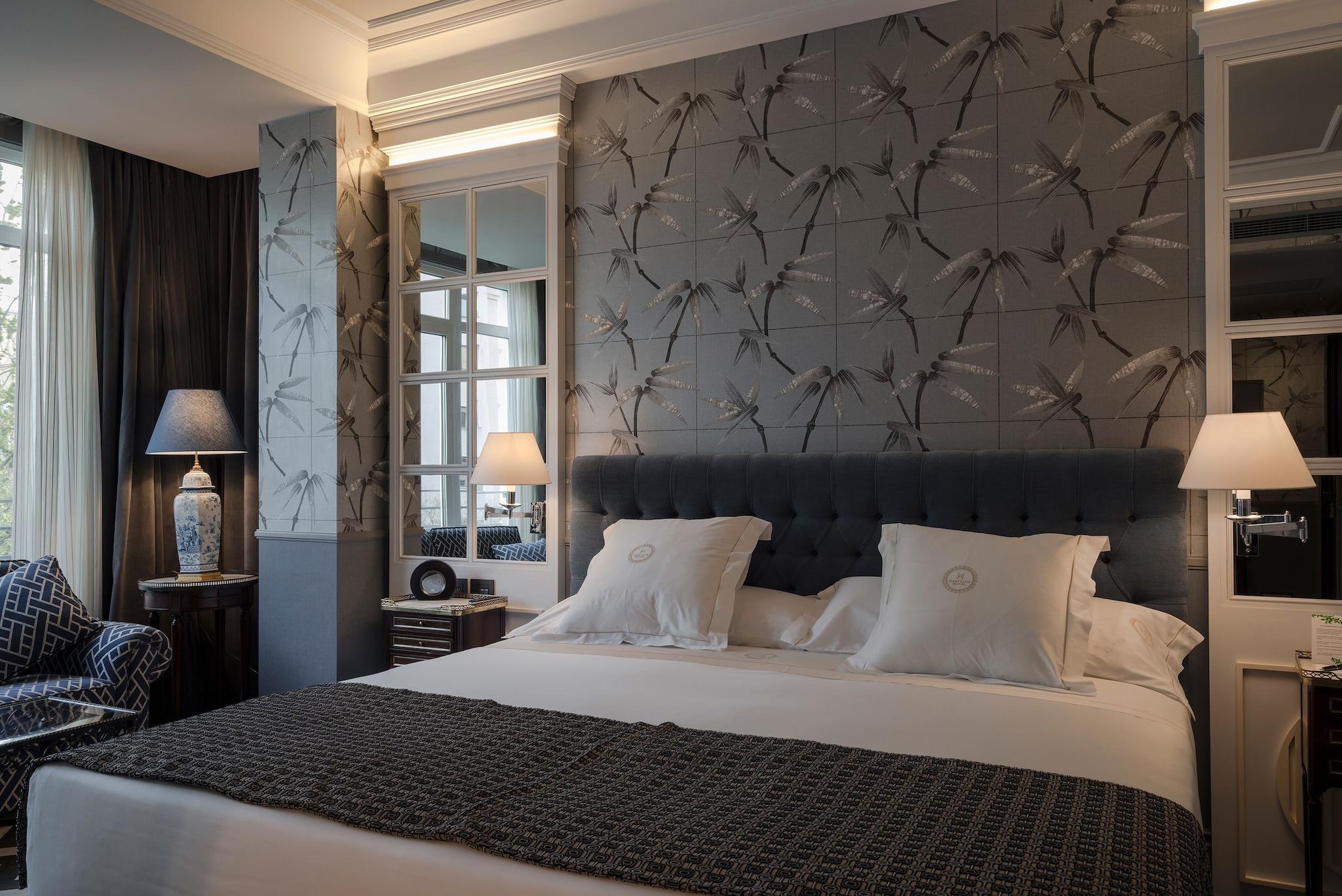 Double Deluxe Queen Bed