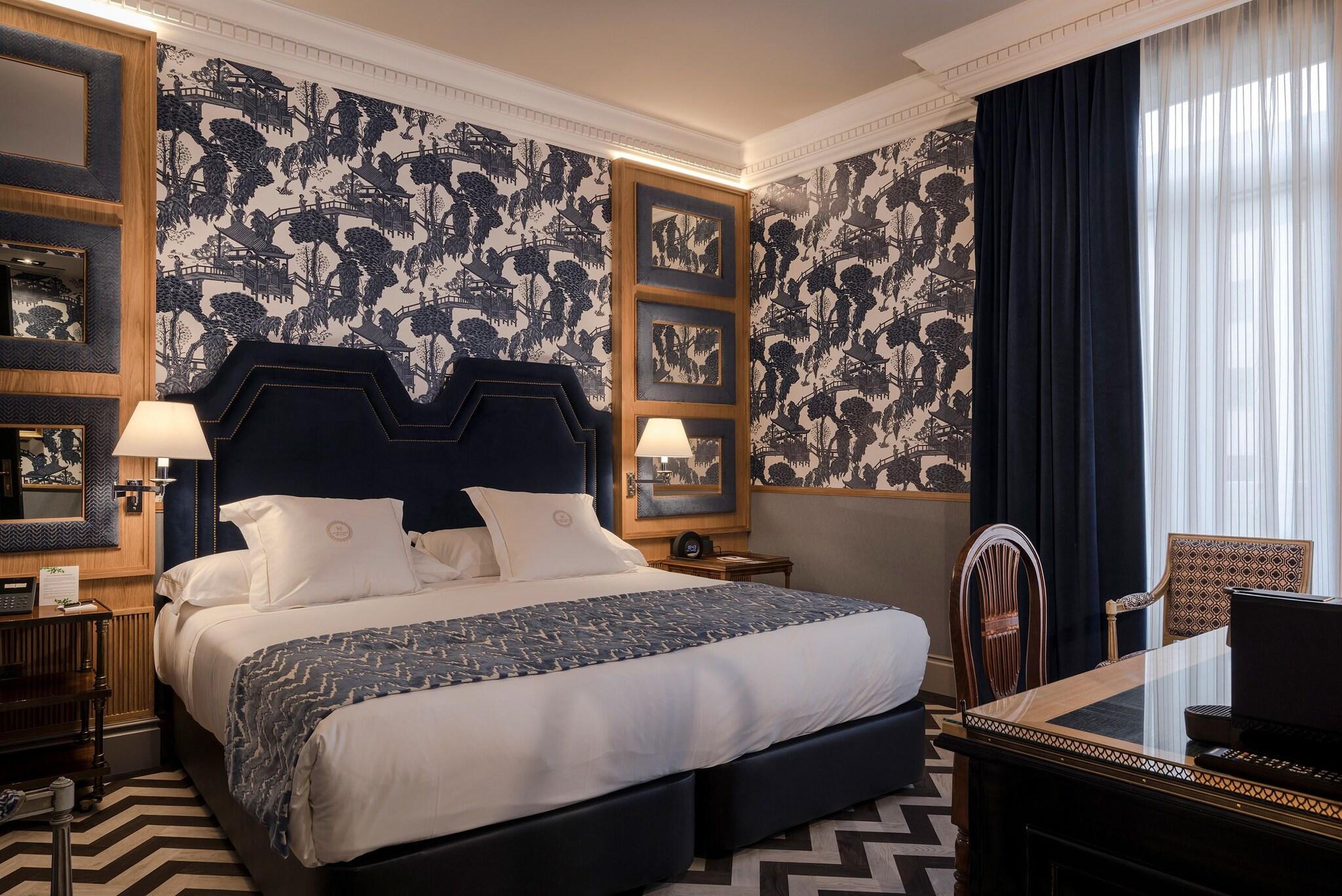 Double Superior Queen Bed