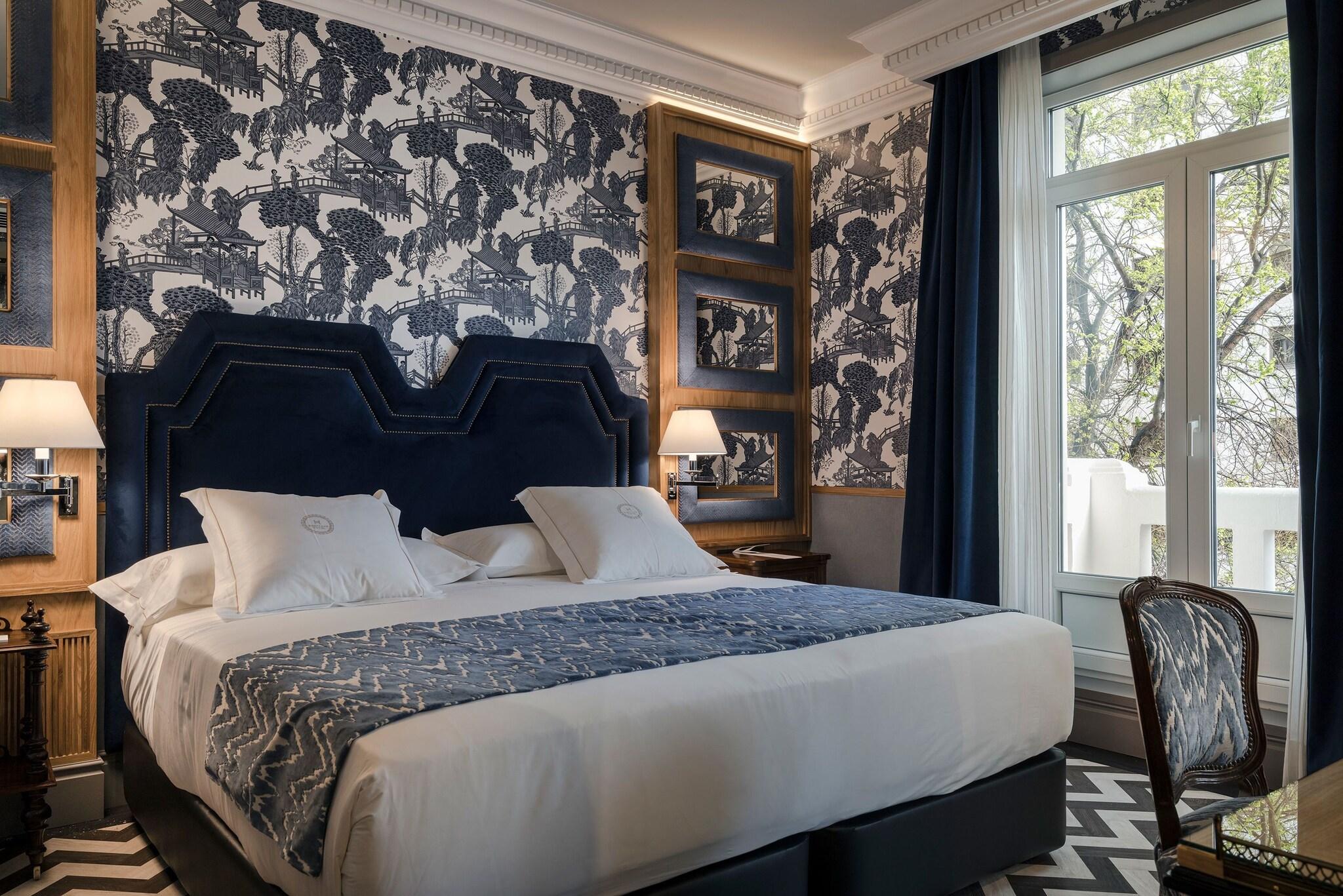 Double Superior Queen Bed