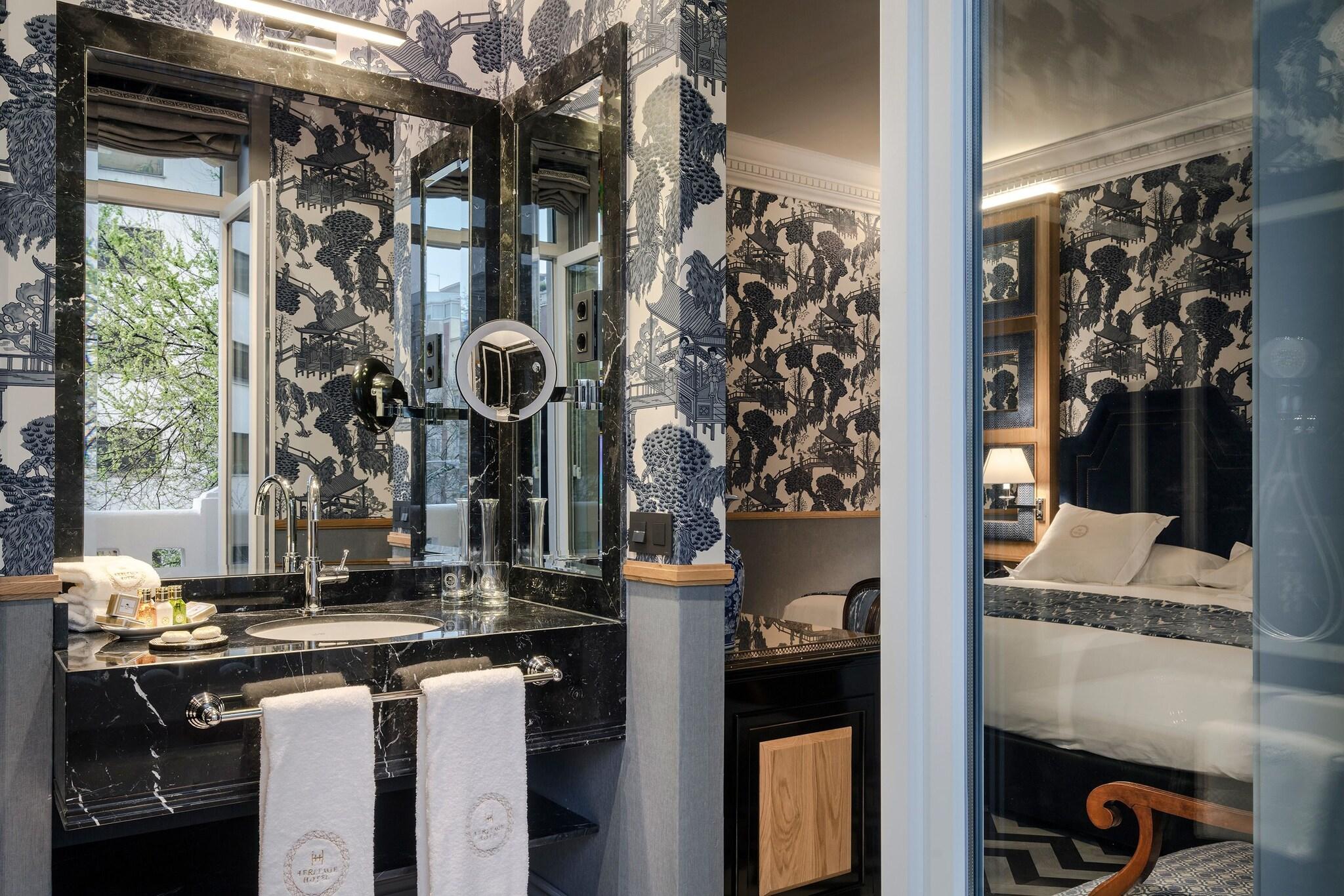 Double Superior Queen Bed