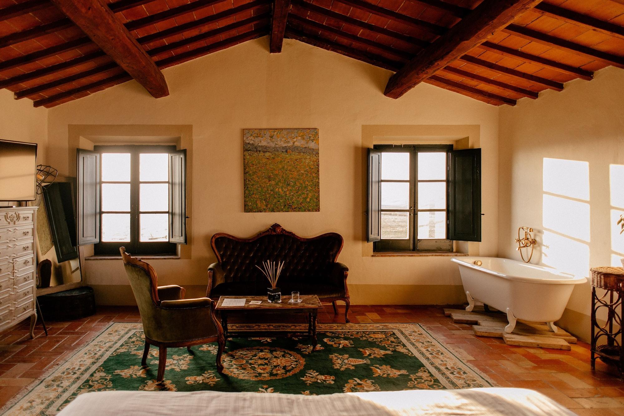 Suite Grand with Views