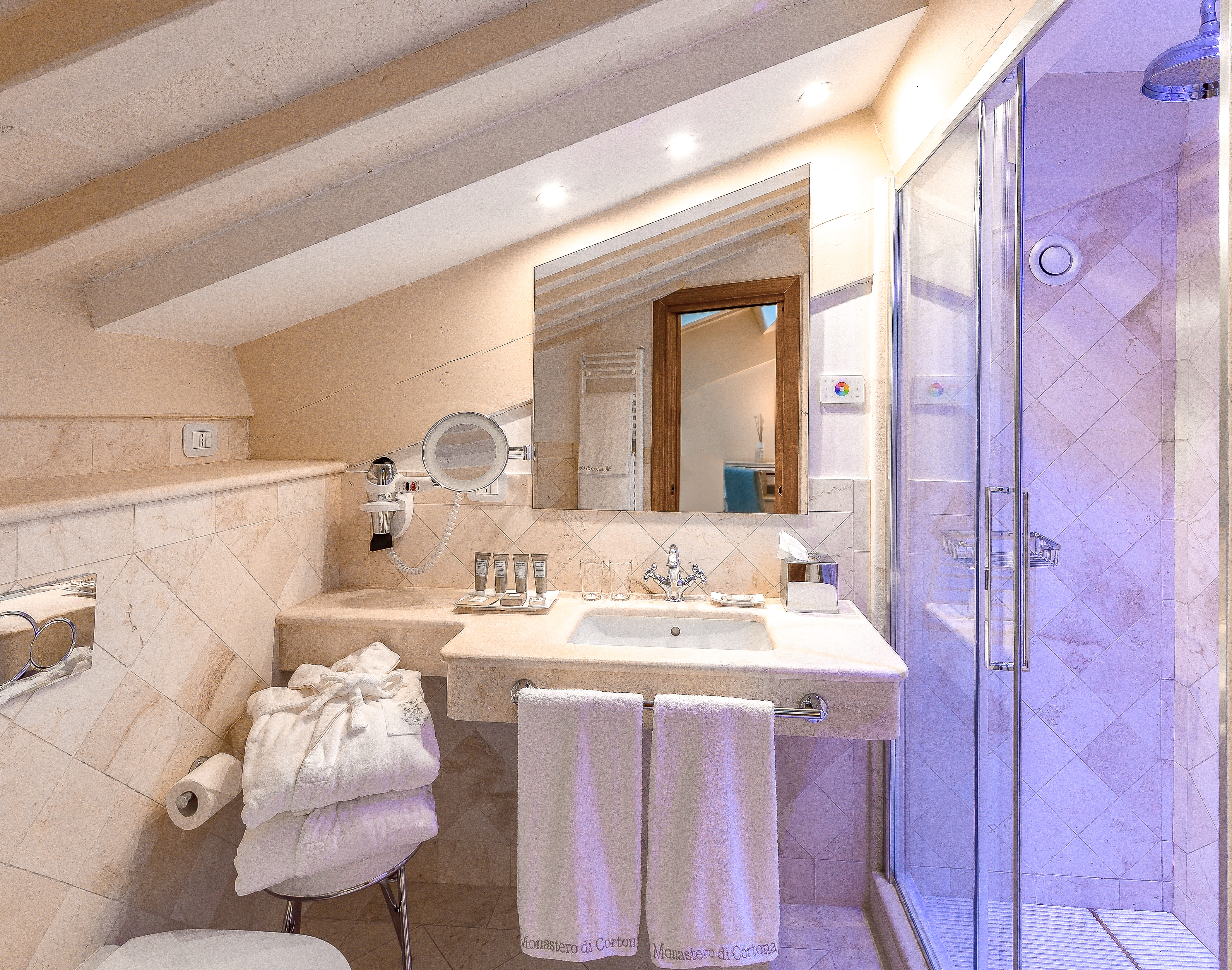 Double Classic King Bed