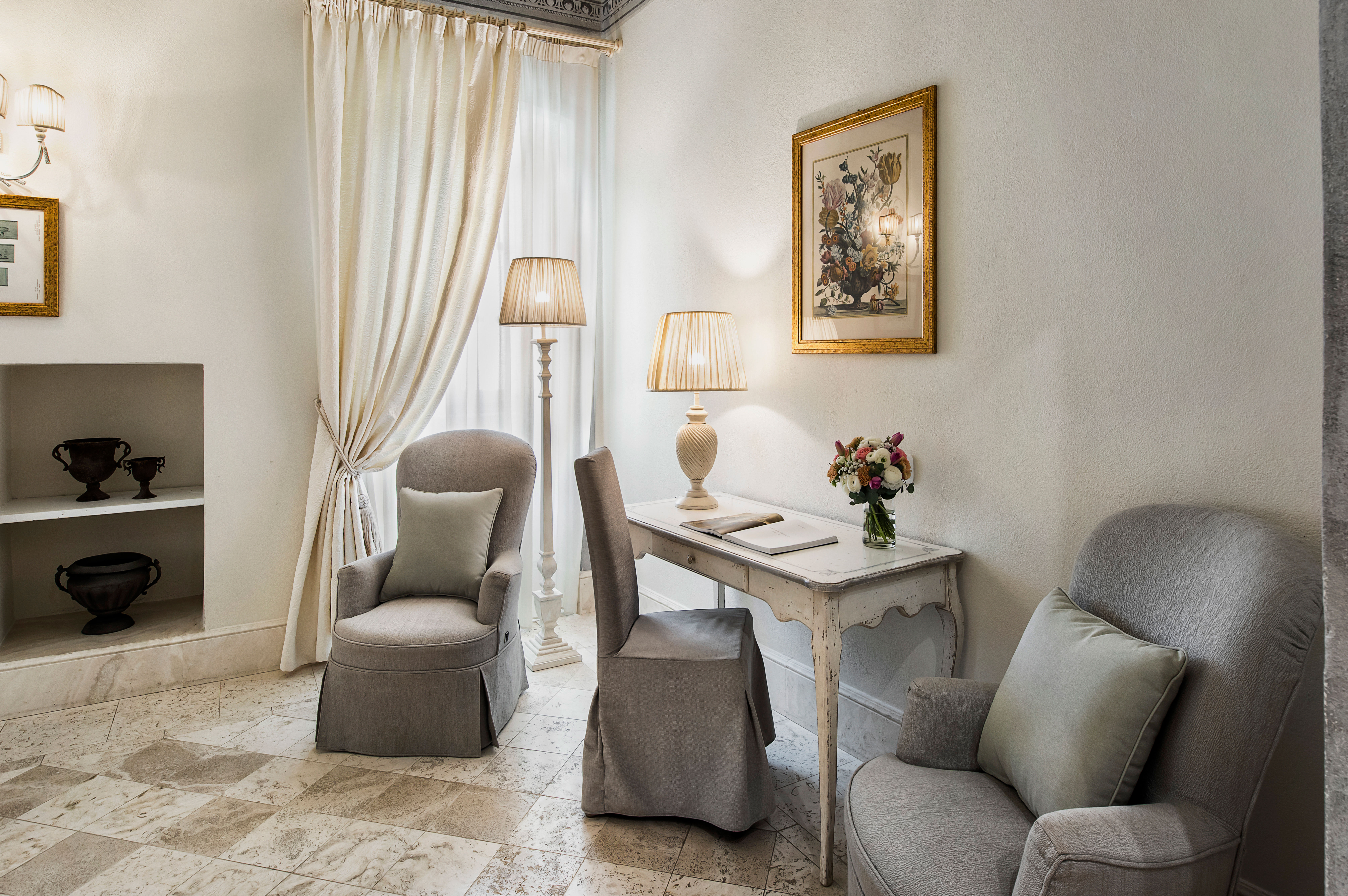 Double Deluxe King Bed