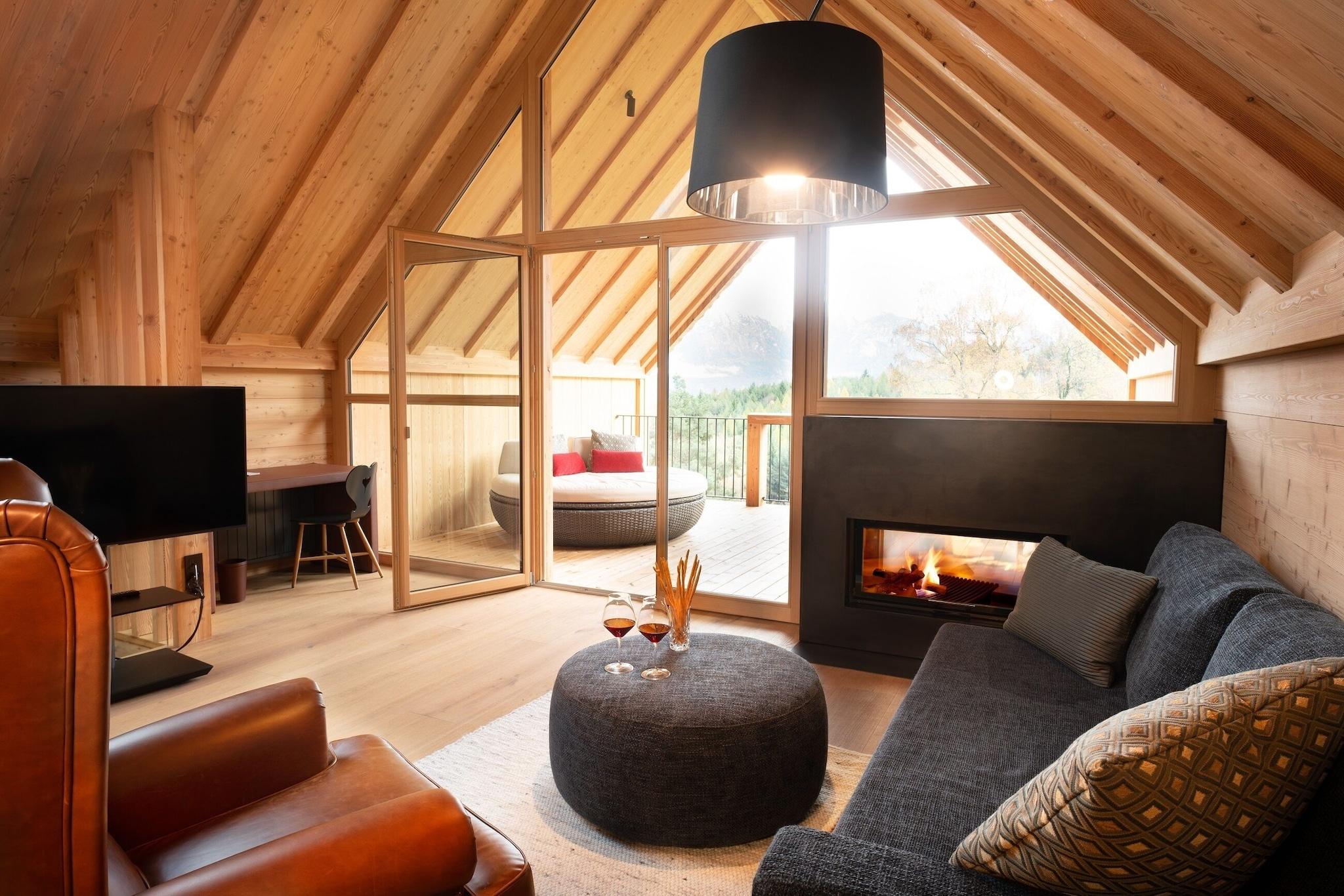 Chalet Deluxe King Bed