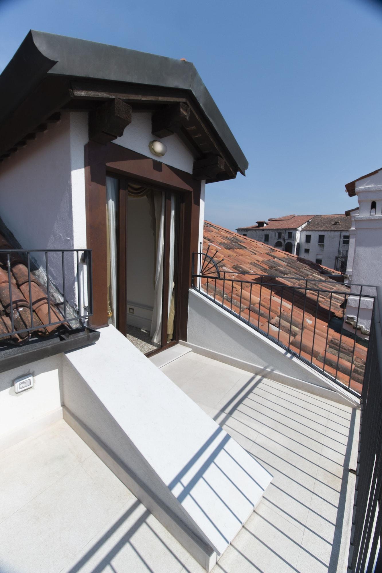 Junior Suite with Terrace