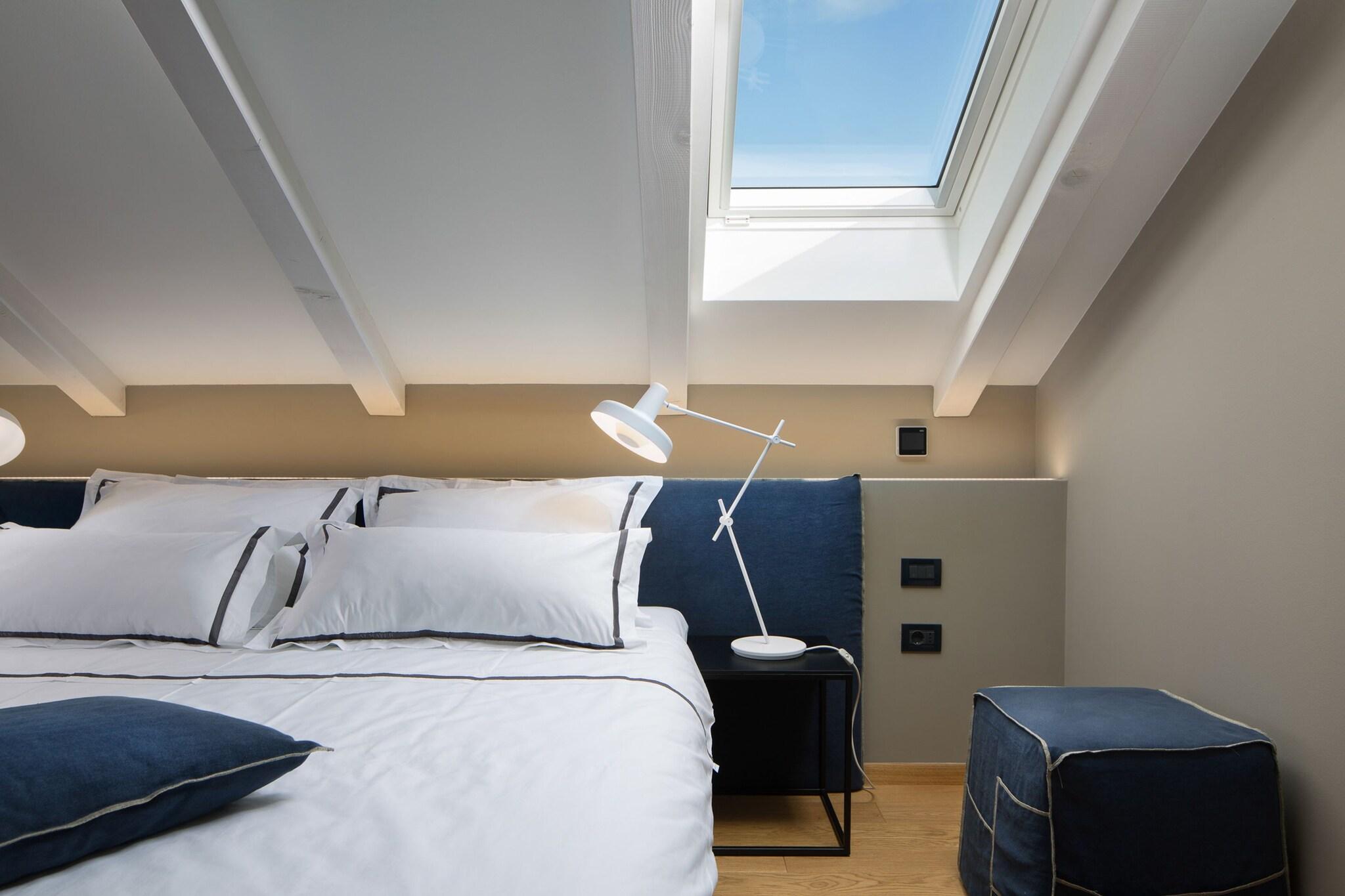 Double Deluxe King Bed