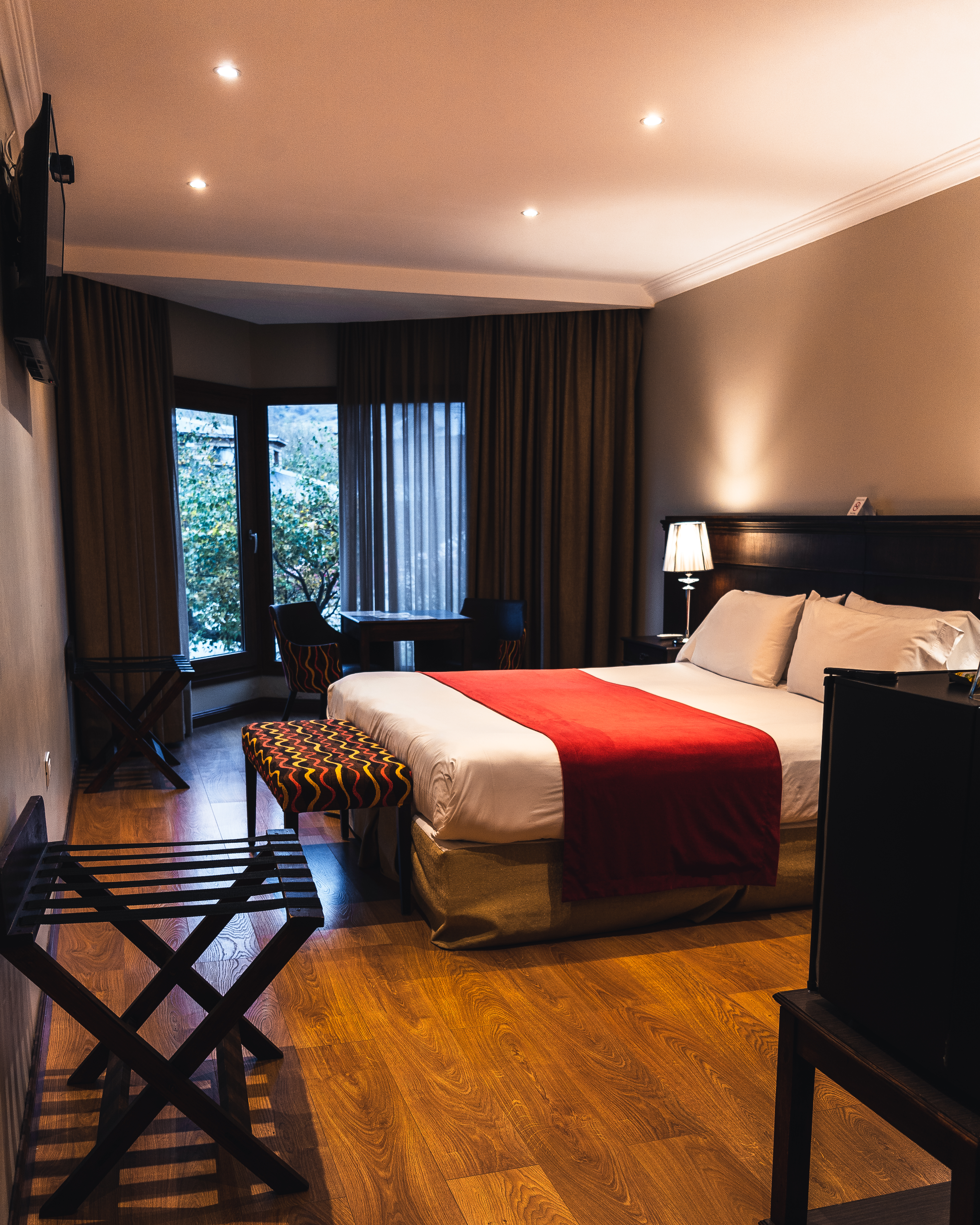 Double Deluxe One Bed