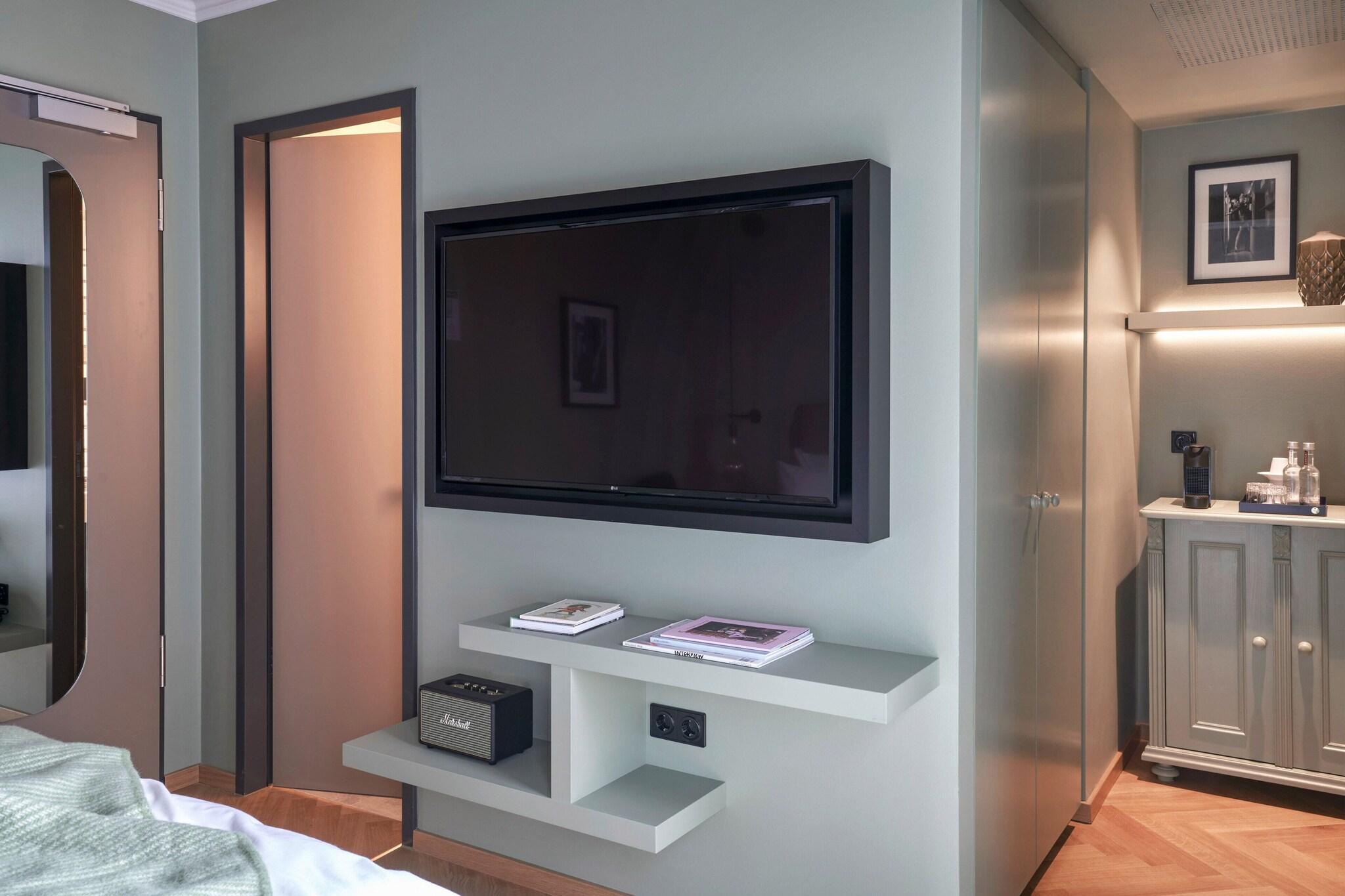 Double Premium King Bed