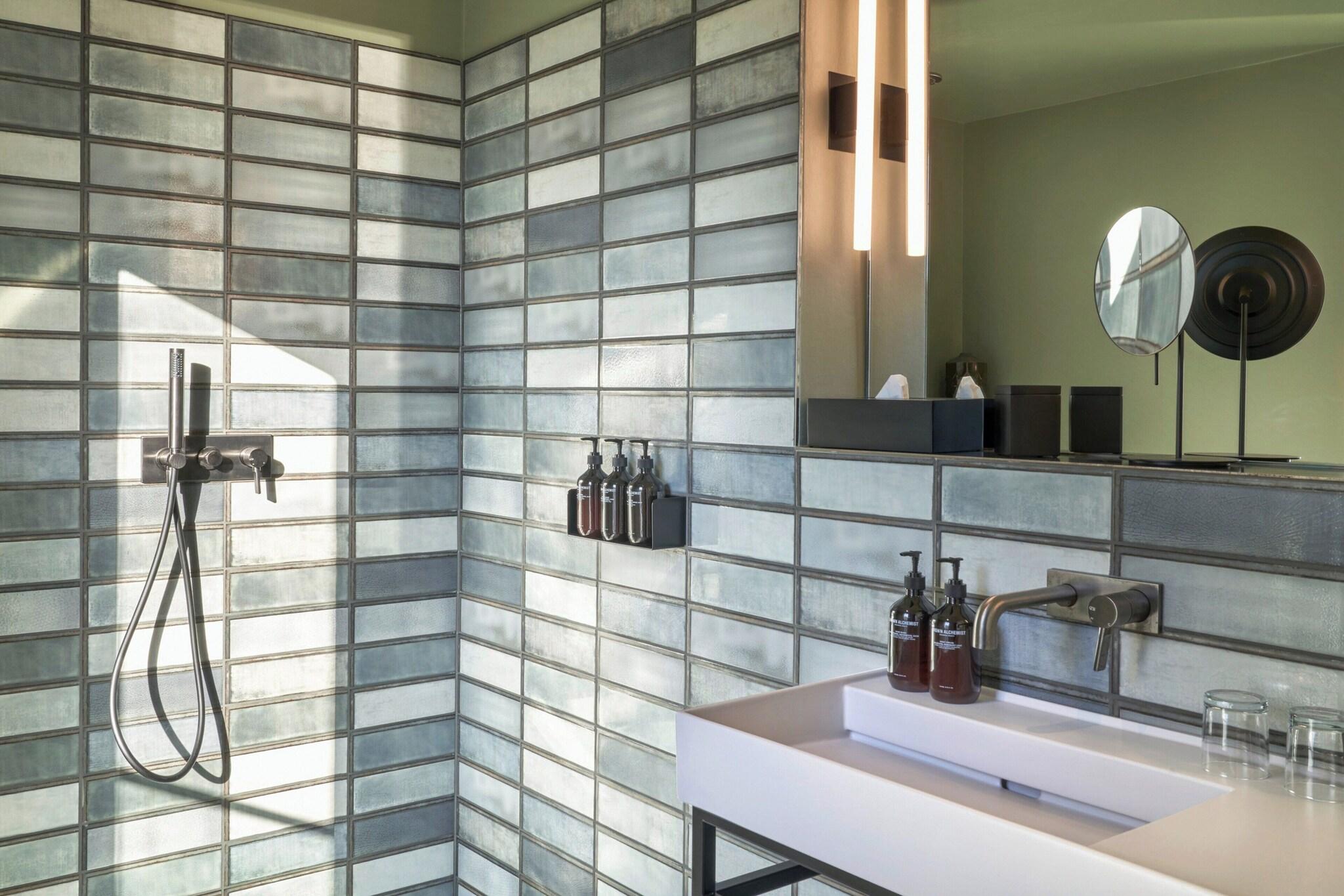 Double Premium King Bed