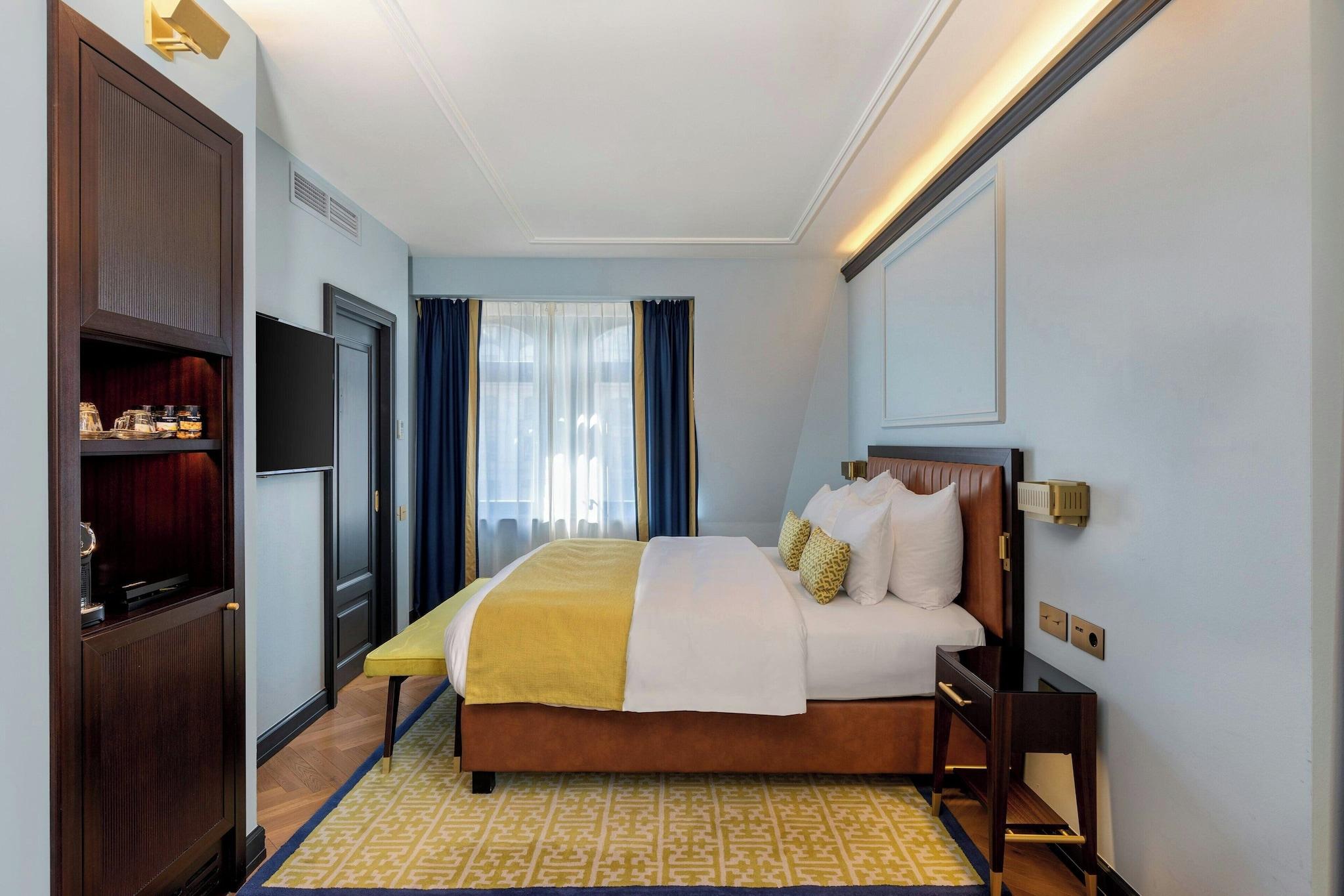 Double Premium King Bed