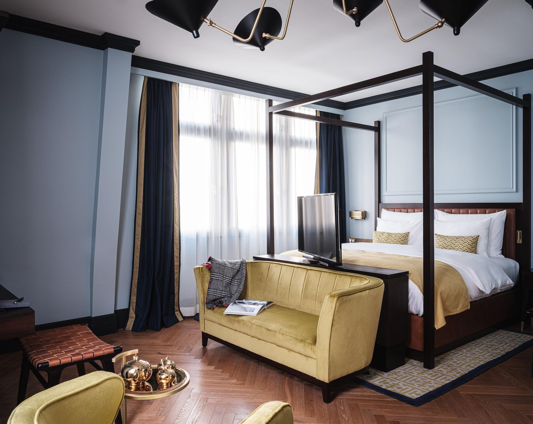 Junior Suite King Bed One Bedroom 