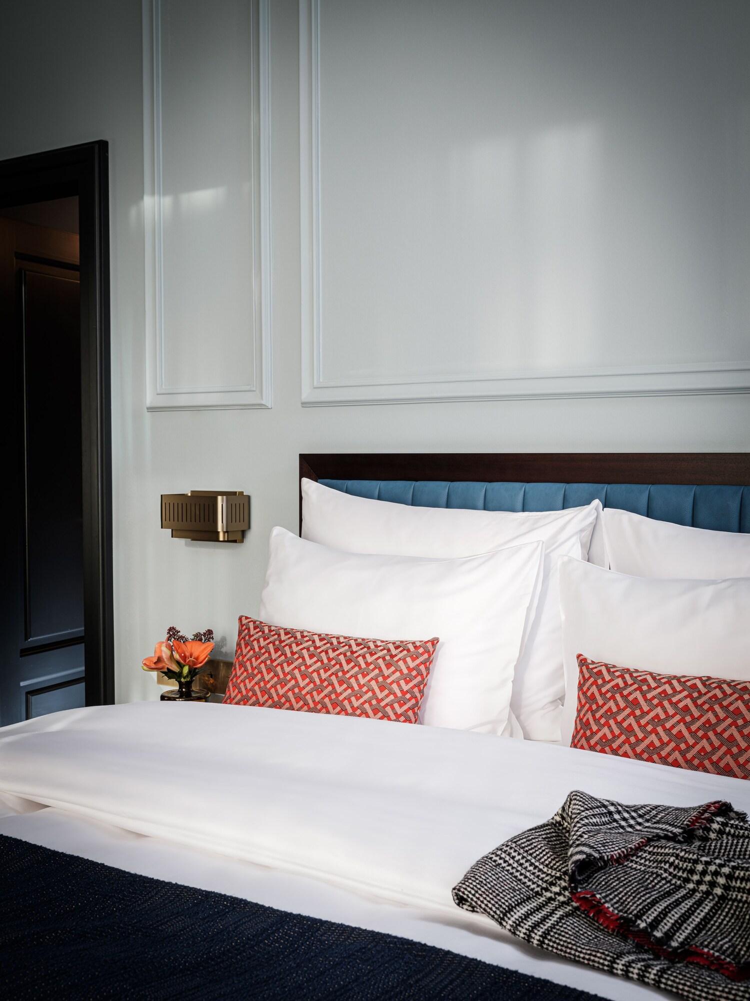 Double Premium King Bed