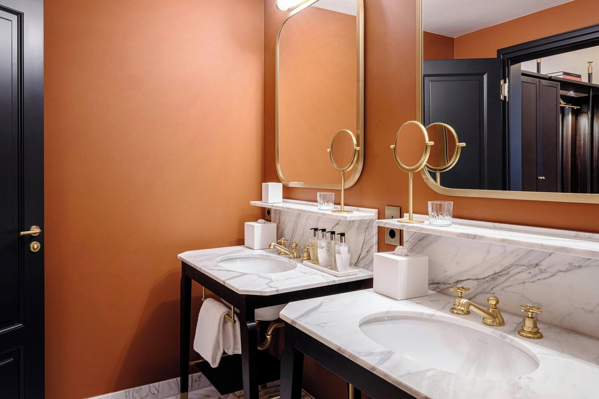 Double Premium King Bed