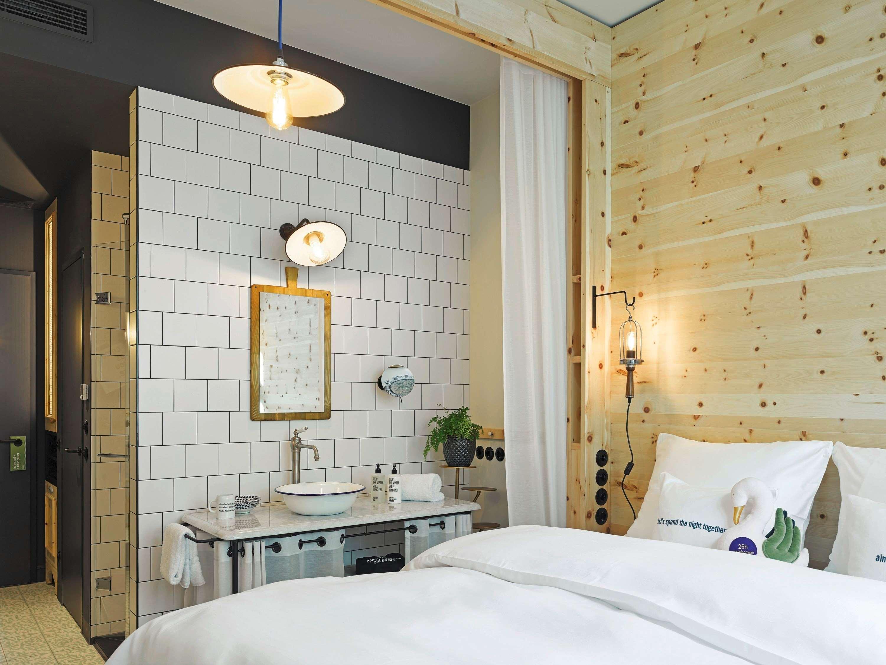 Double Queen Size Bed