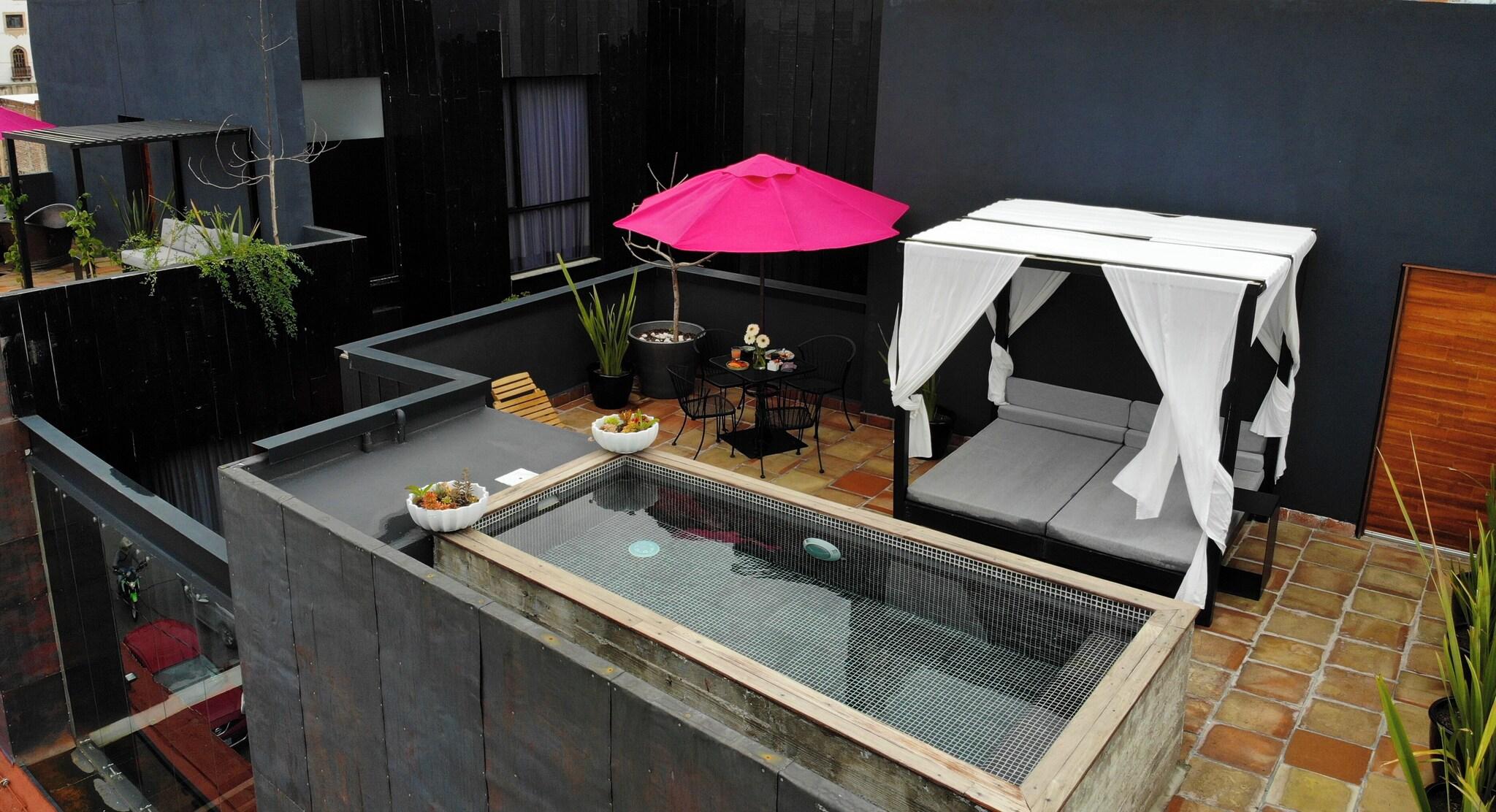 Suite with Private Pool