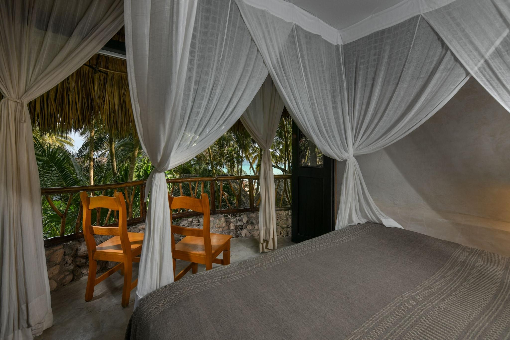 Bungalow Ocean View King Bed